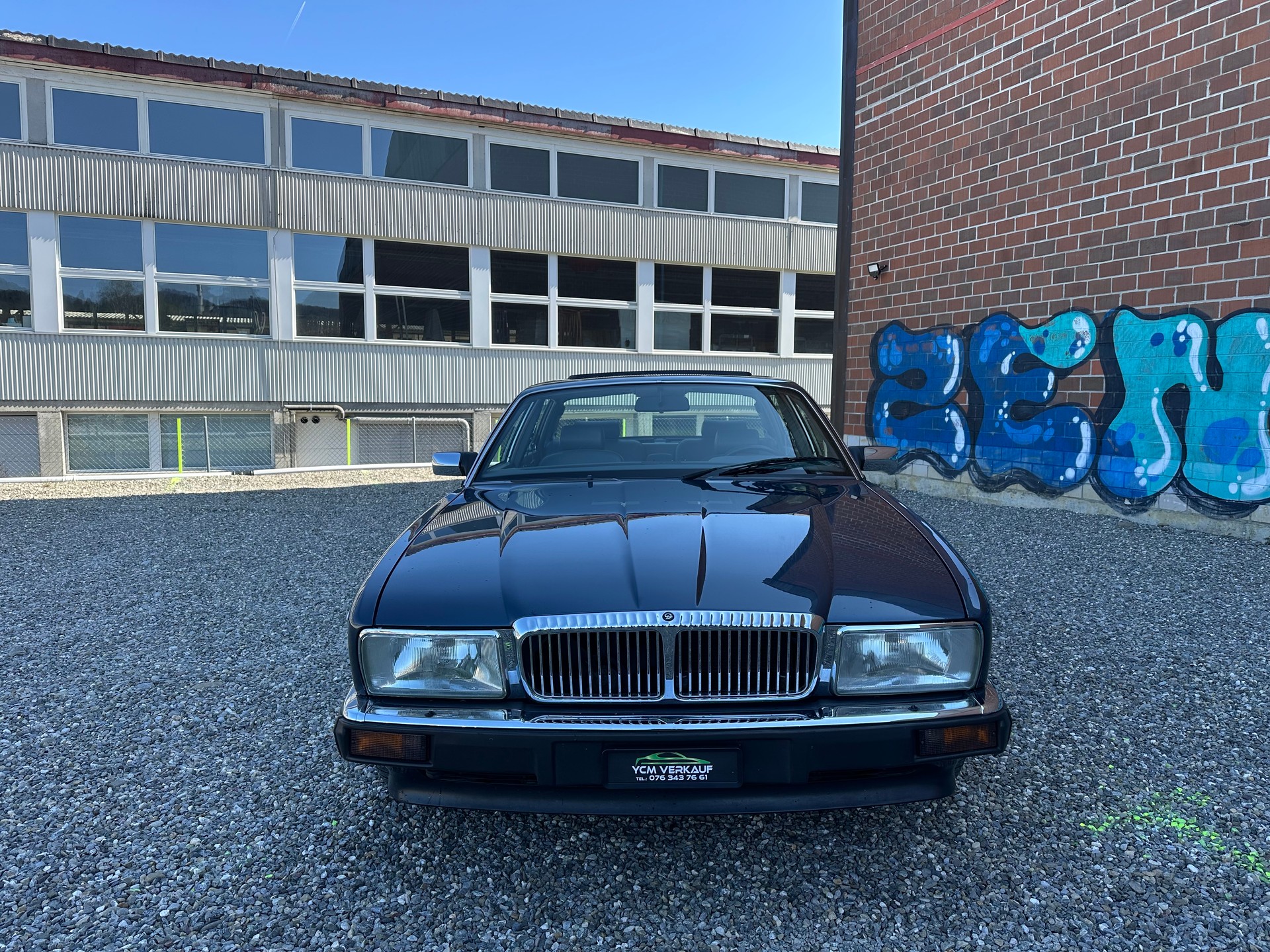 DAIMLER 4.0 Six-image-1