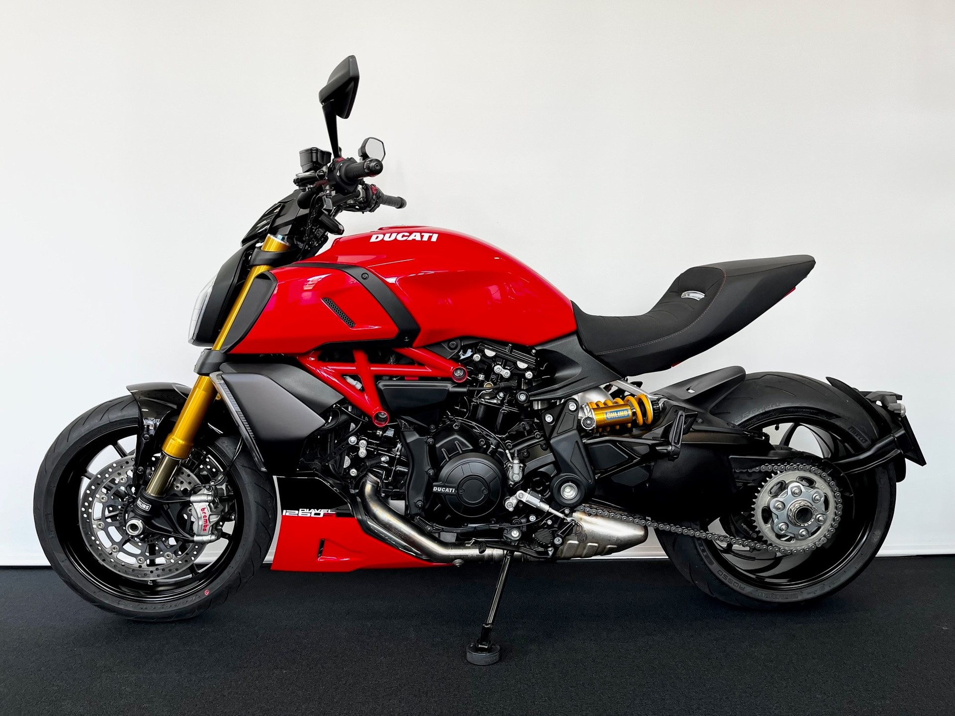 Diavel 1260 Ducati Diavel 1200 Carbon Red Diavel 1200 Ducati