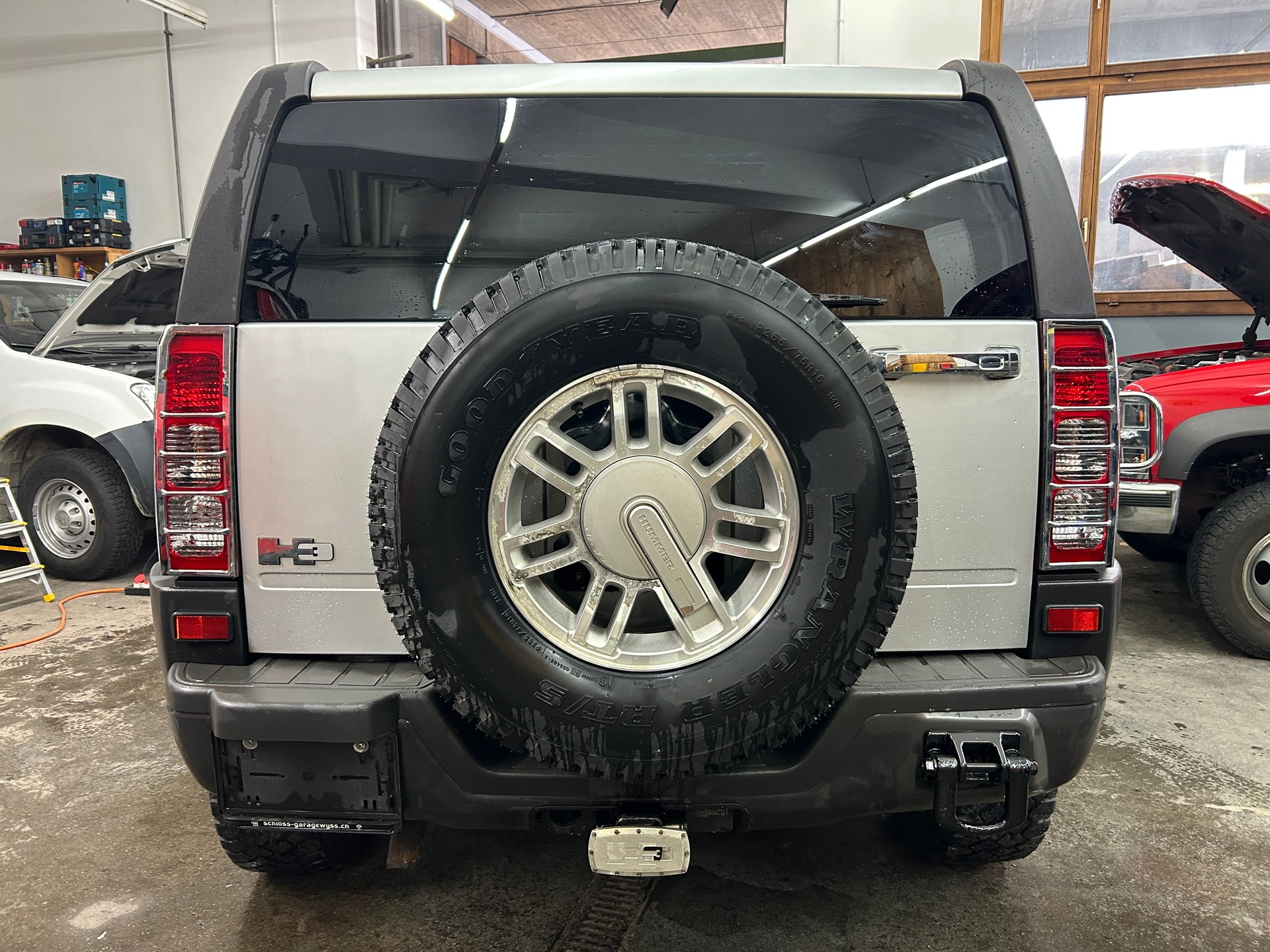 HUMMER H3 3.7 Luxury-image-3