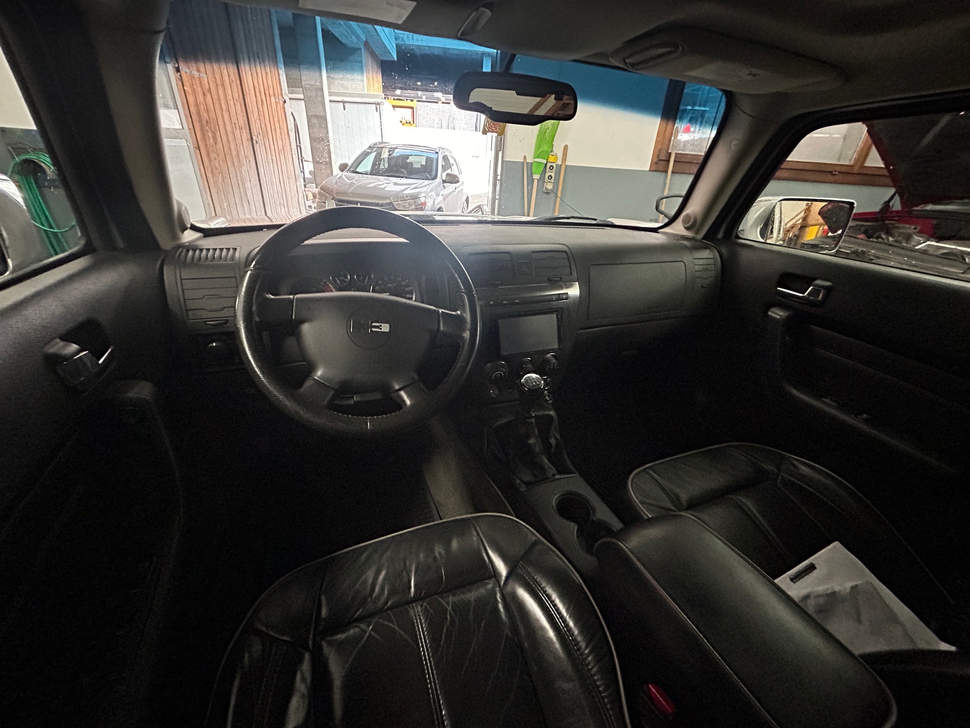 HUMMER H3 3.7 Luxury-image-7