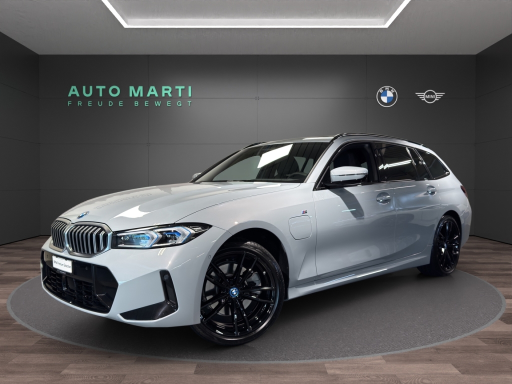 BMW 330e xDrive M Sport