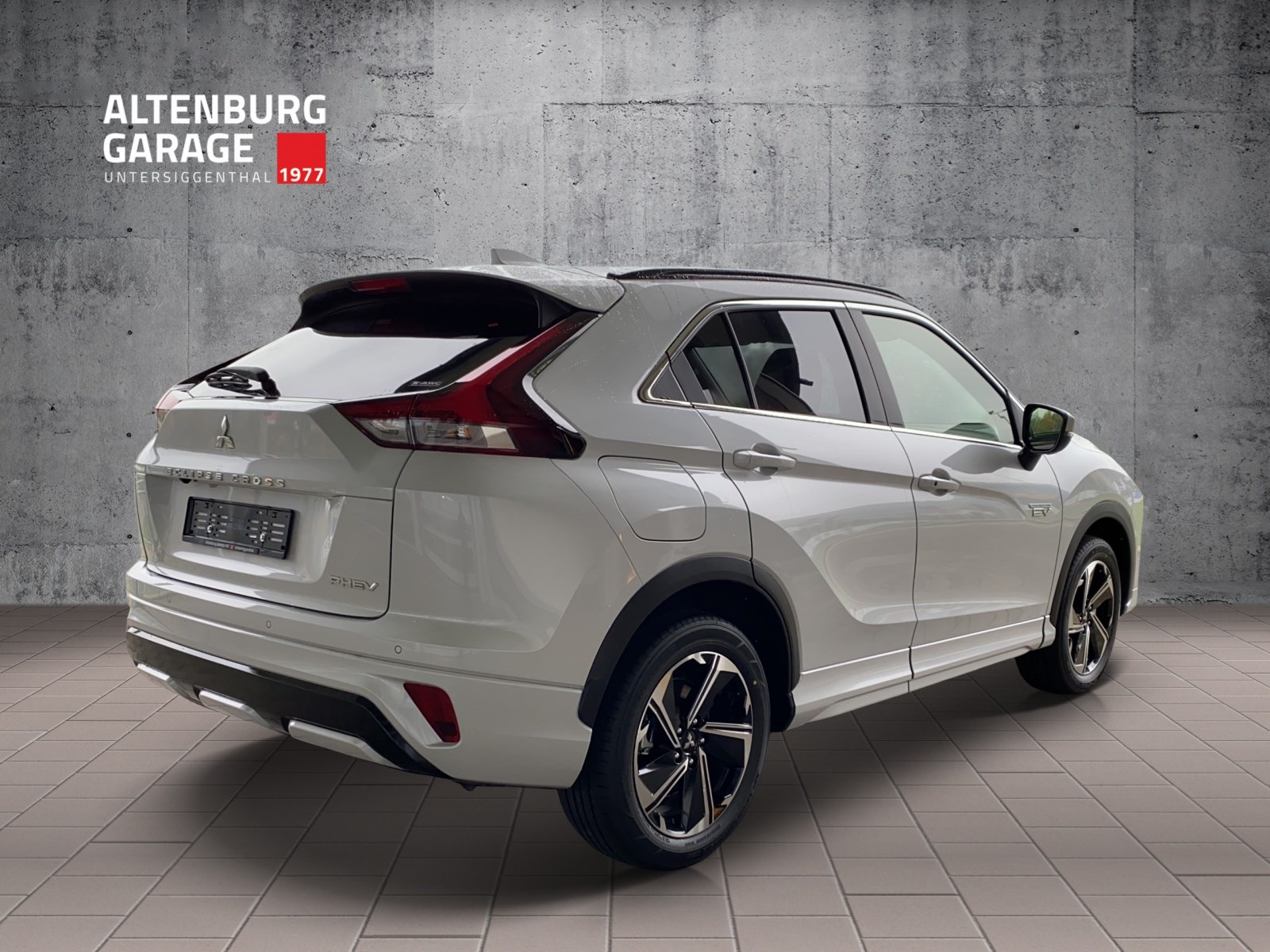 MITSUBISHI Eclipse Cross 2.4 PHEV Instyle 4WD-image-4