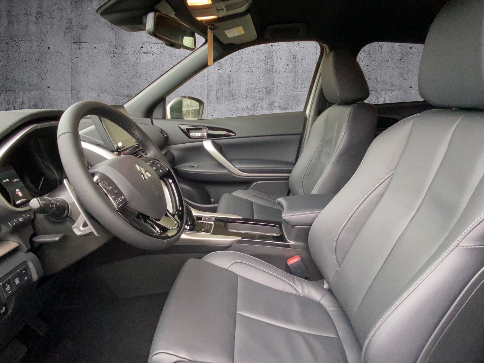MITSUBISHI Eclipse Cross 2.4 PHEV Instyle 4WD-image-8