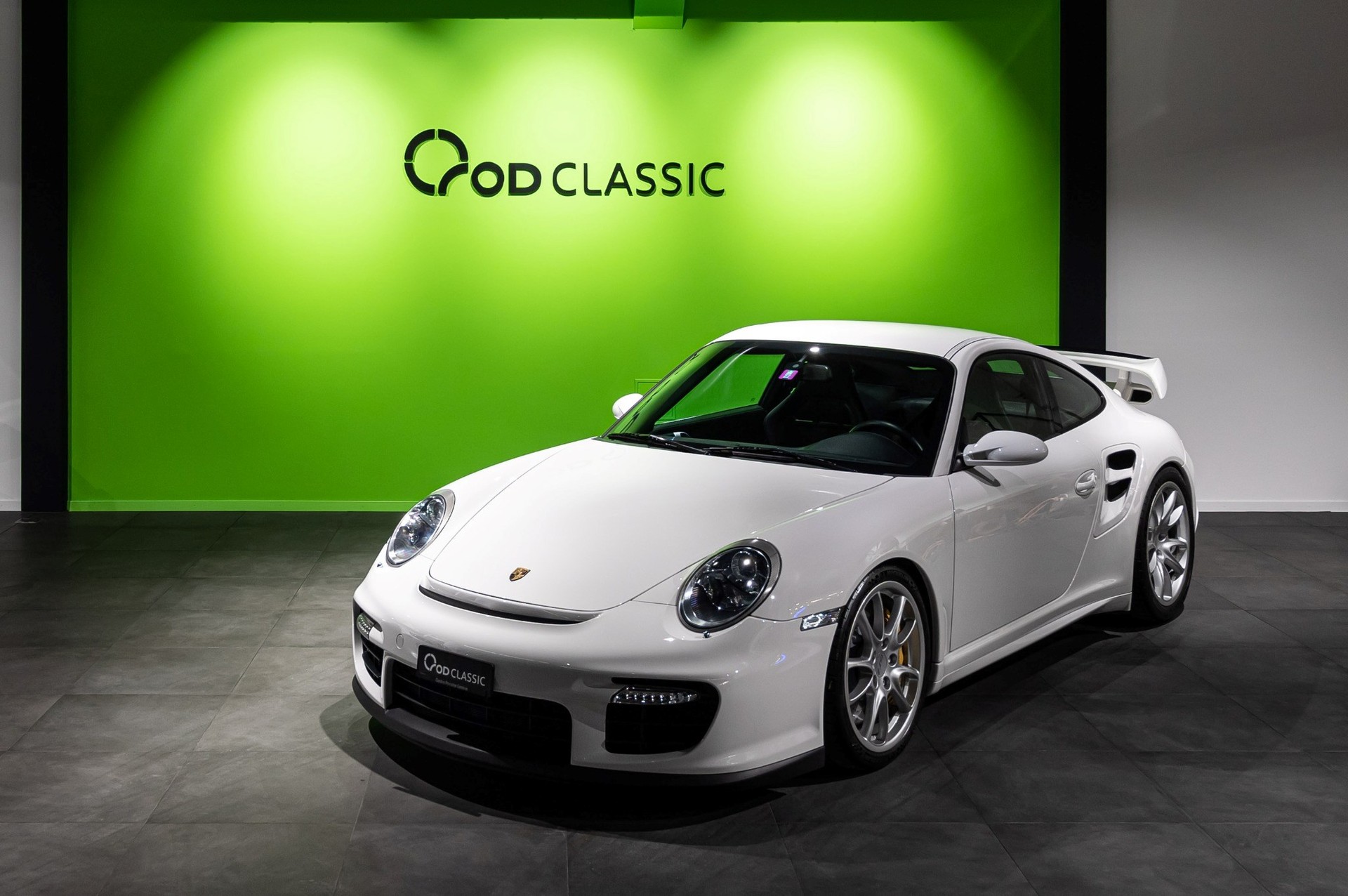 PORSCHE 911 GT2-image-0