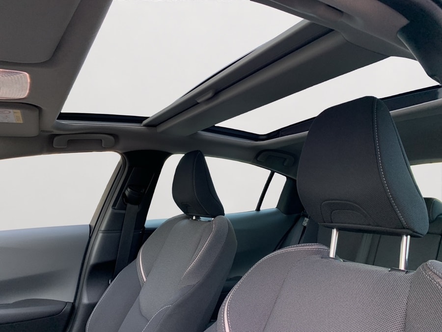 TOYOTA Prius 2.0VVT-i Plug-in Hybrid Style-image-10