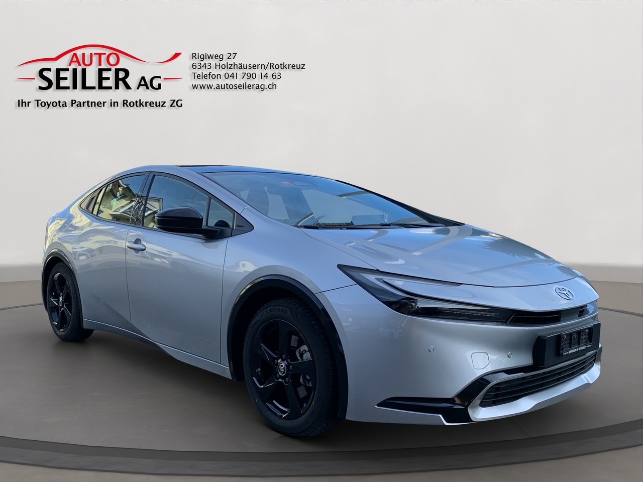 TOYOTA Prius 2.0VVT-i Plug-in Hybrid Style-showroom-element-1