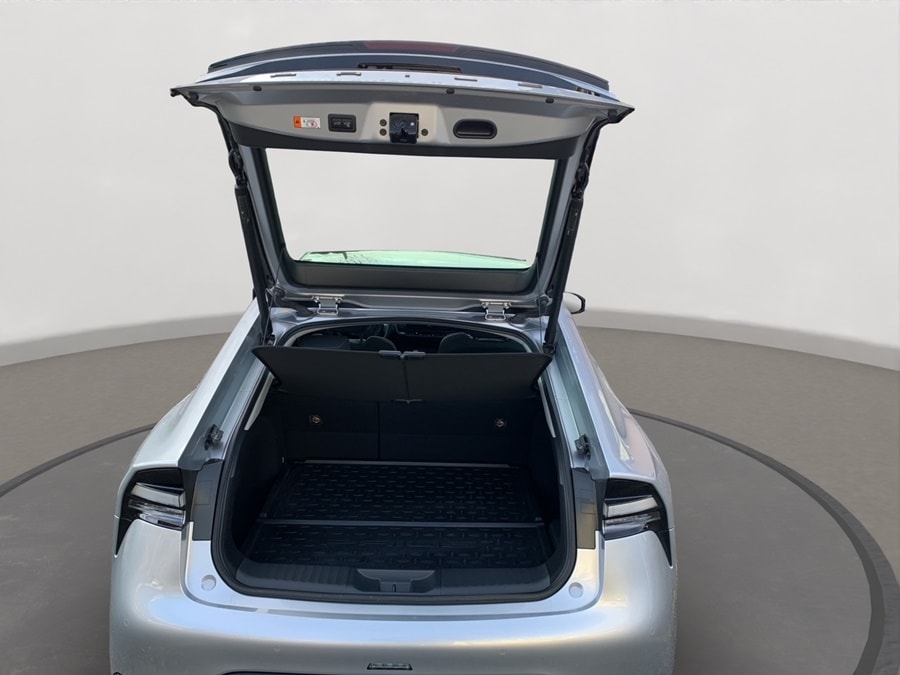 TOYOTA Prius 2.0VVT-i Plug-in Hybrid Style-image-5