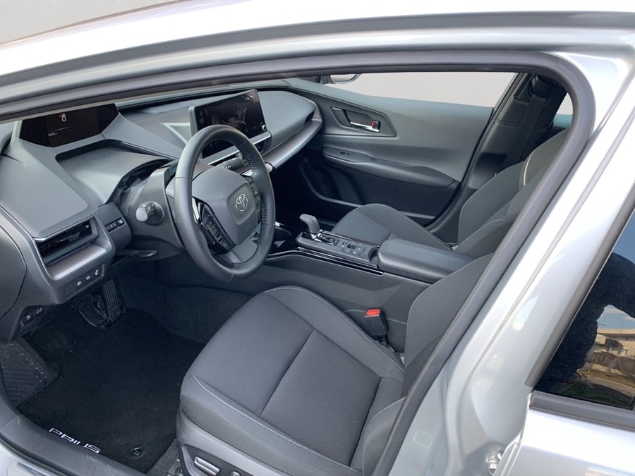 TOYOTA Prius 2.0VVT-i Plug-in Hybrid Style-image-6