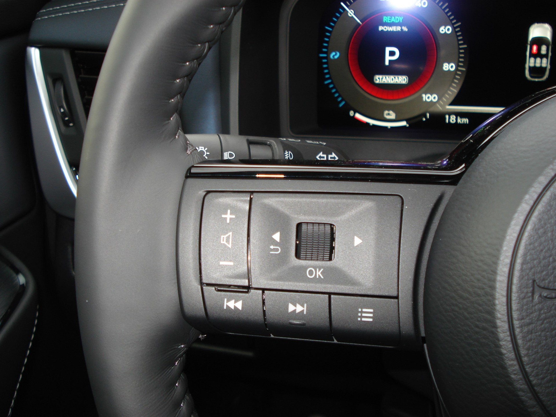 NISSAN Qashqai 1.5 VC-T e-Power Unplugged Limited Edition-image-19