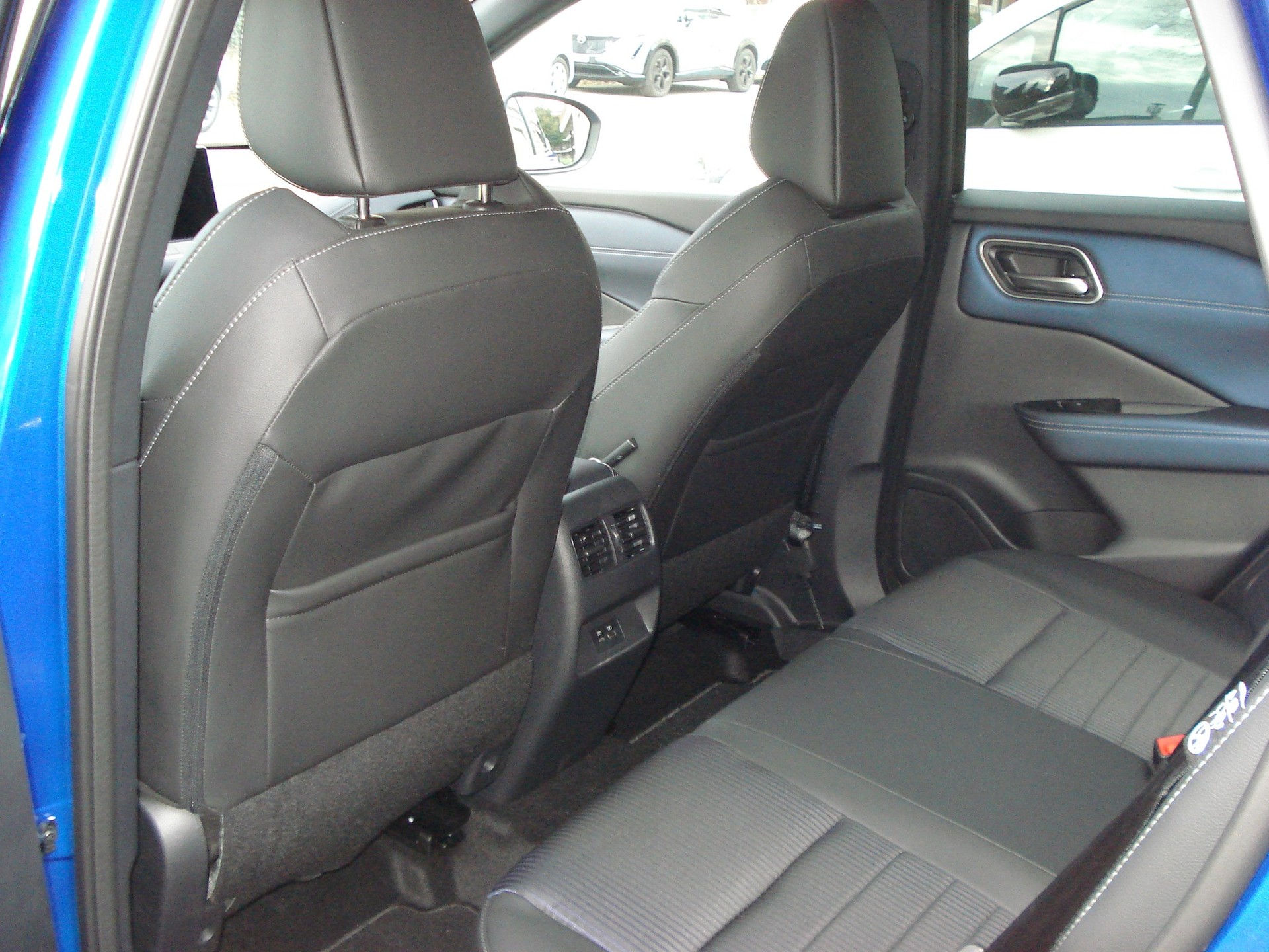 NISSAN Qashqai 1.5 VC-T e-Power Unplugged Limited Edition-image-8