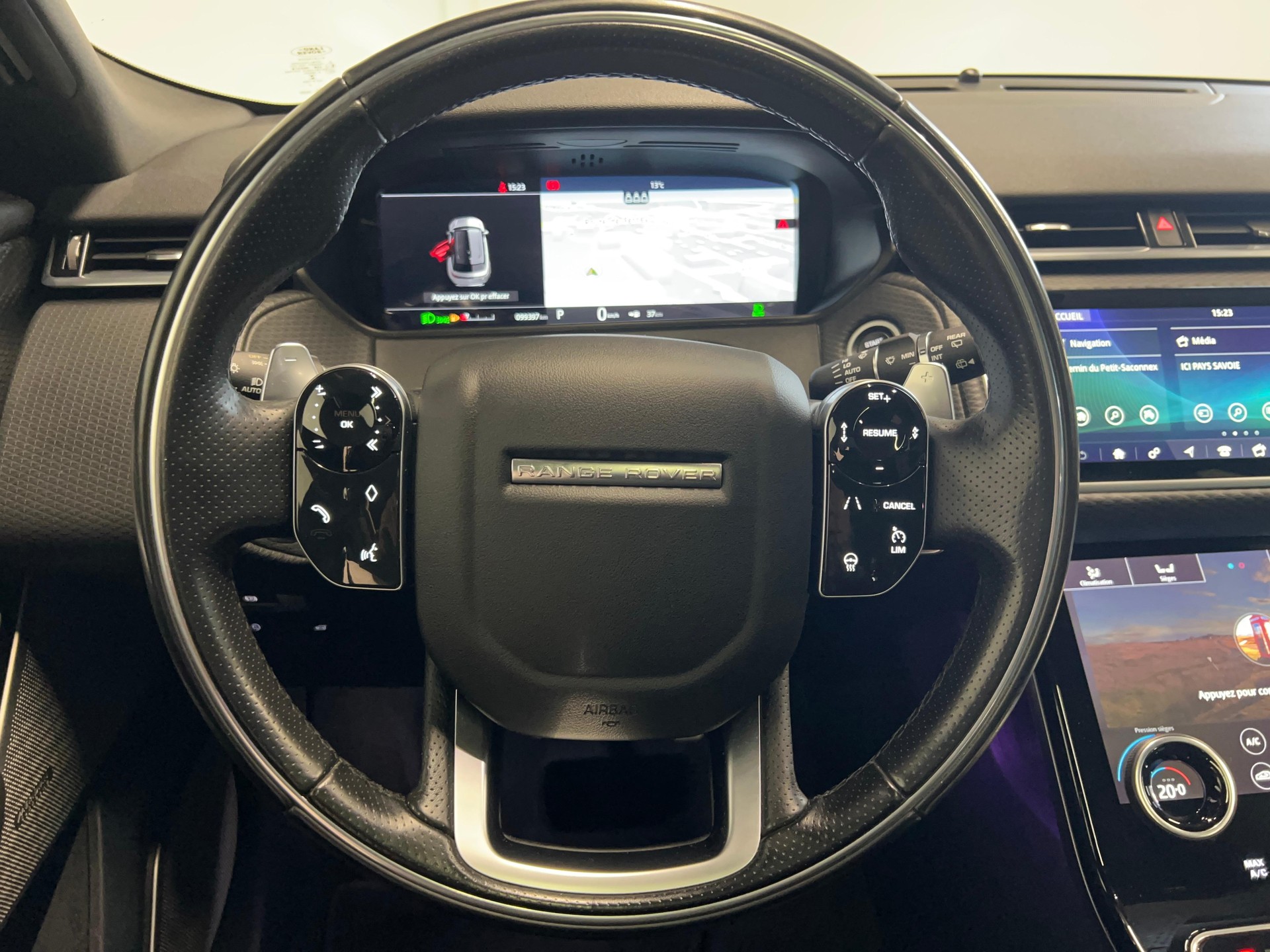 LAND ROVER Range Rover Velar 2.0 T R-Dynamic SE-showroom-element-3