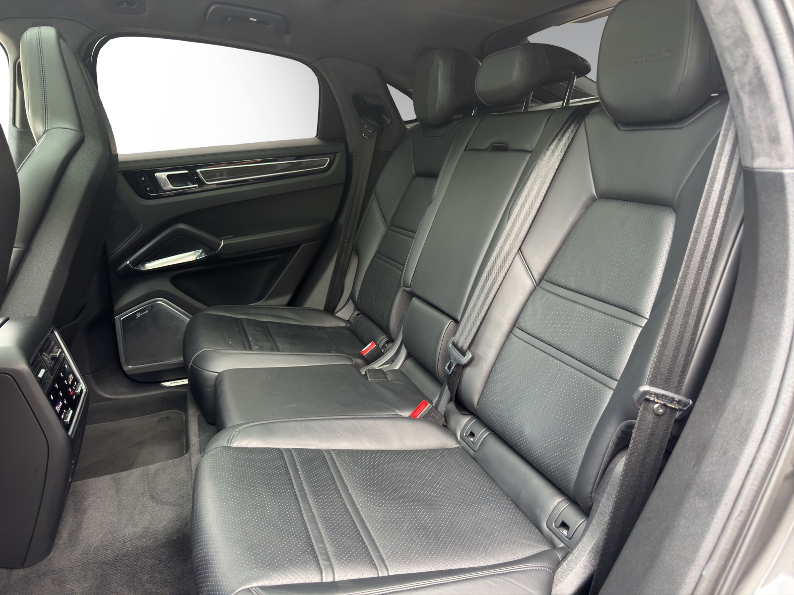 Image PORSCHE CAYENNE Cayenne Turbo Coupé S E-Hybrid