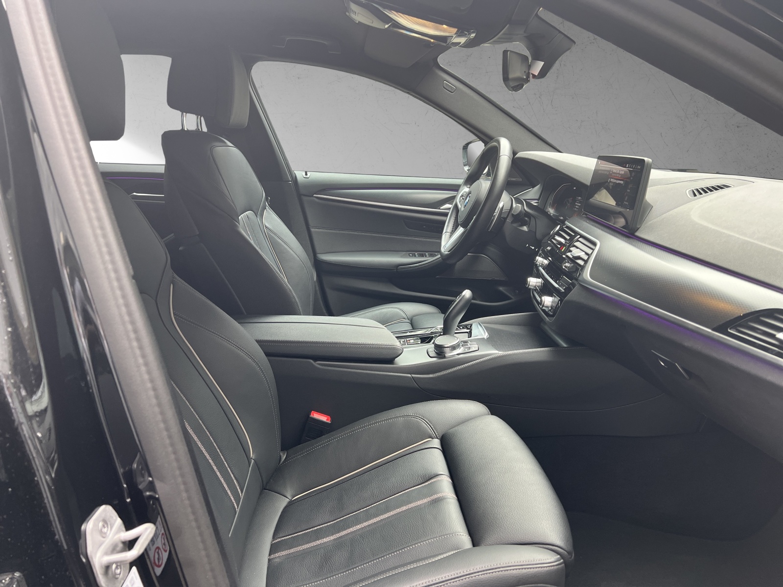 BMW 520d xDrive 48V Touring Pure M Sport Edition-image-20