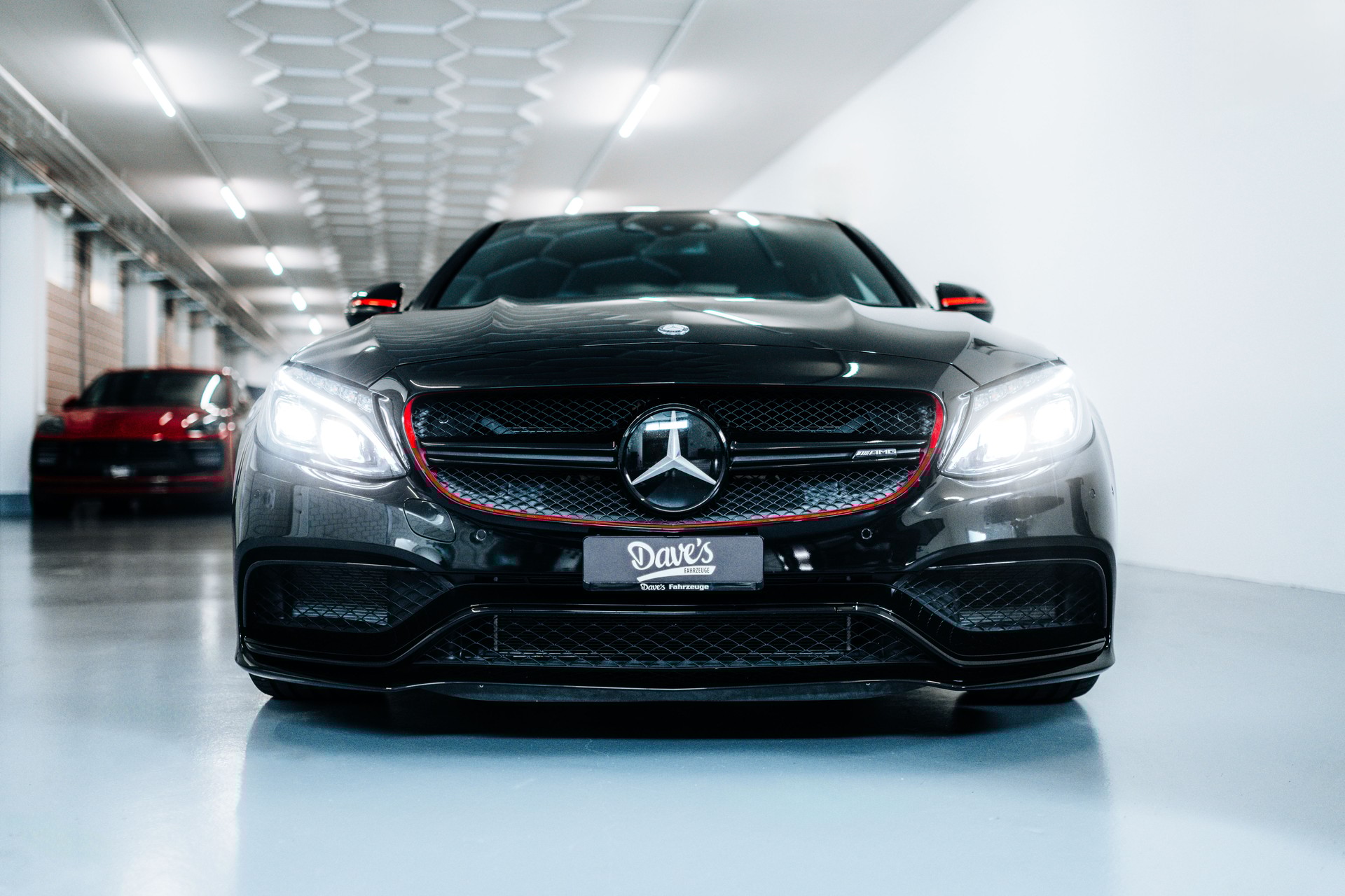 MERCEDES-BENZ C 63 S AMG Edition 1 Speedshift-showroom-element-3