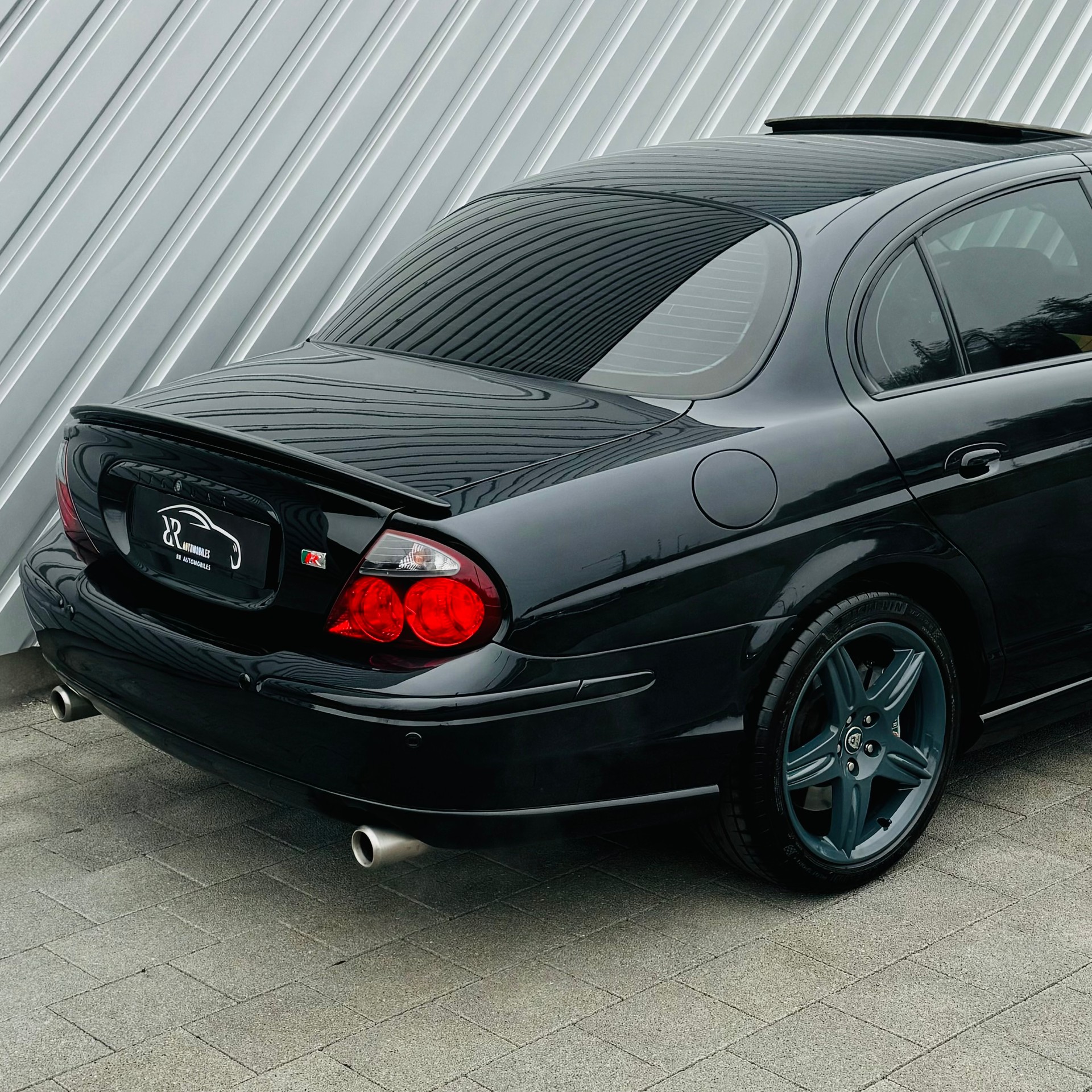 JAGUAR S-Type 4.2 V8 S/C R-showroom-element-3