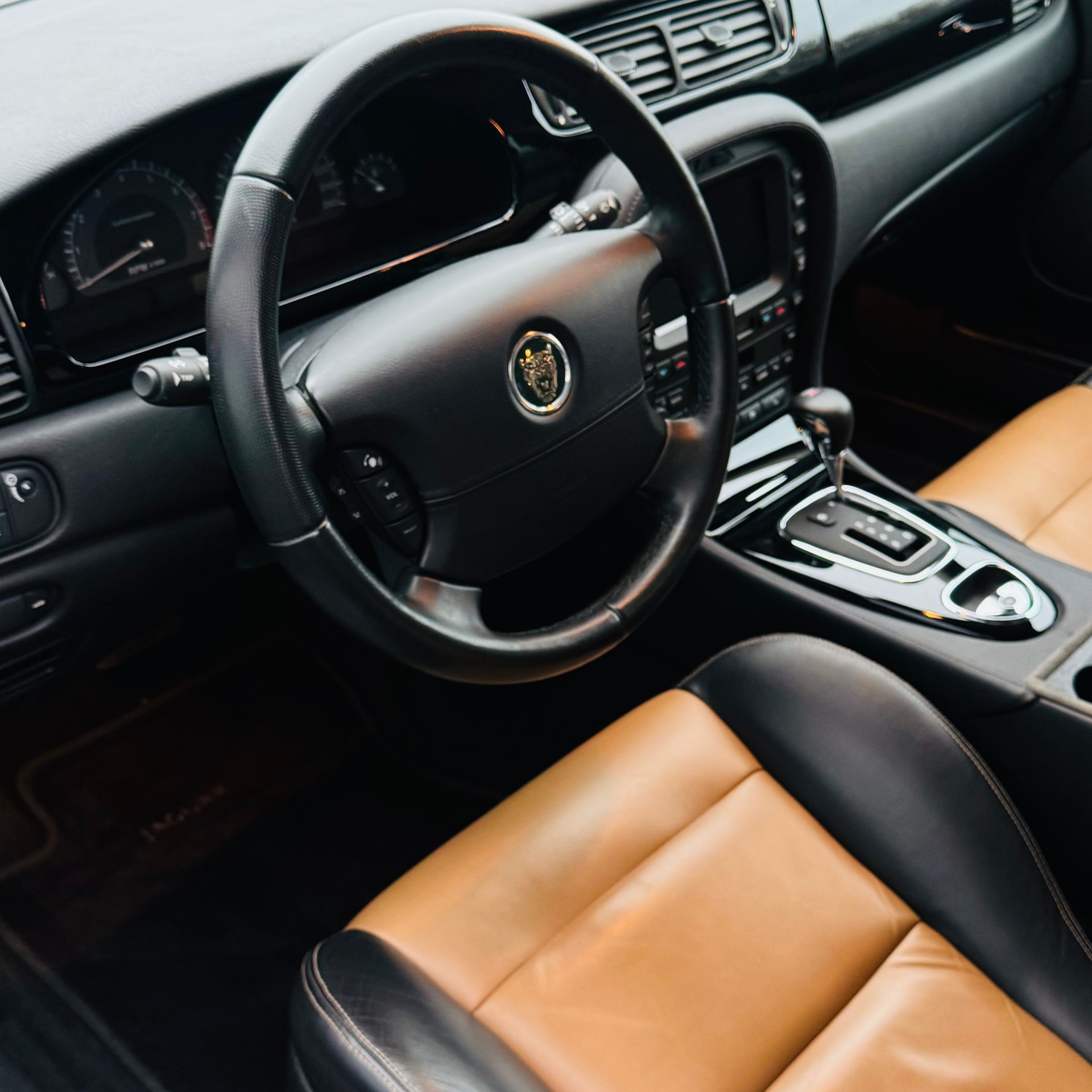 JAGUAR S-Type 4.2 V8 S/C R-image-5