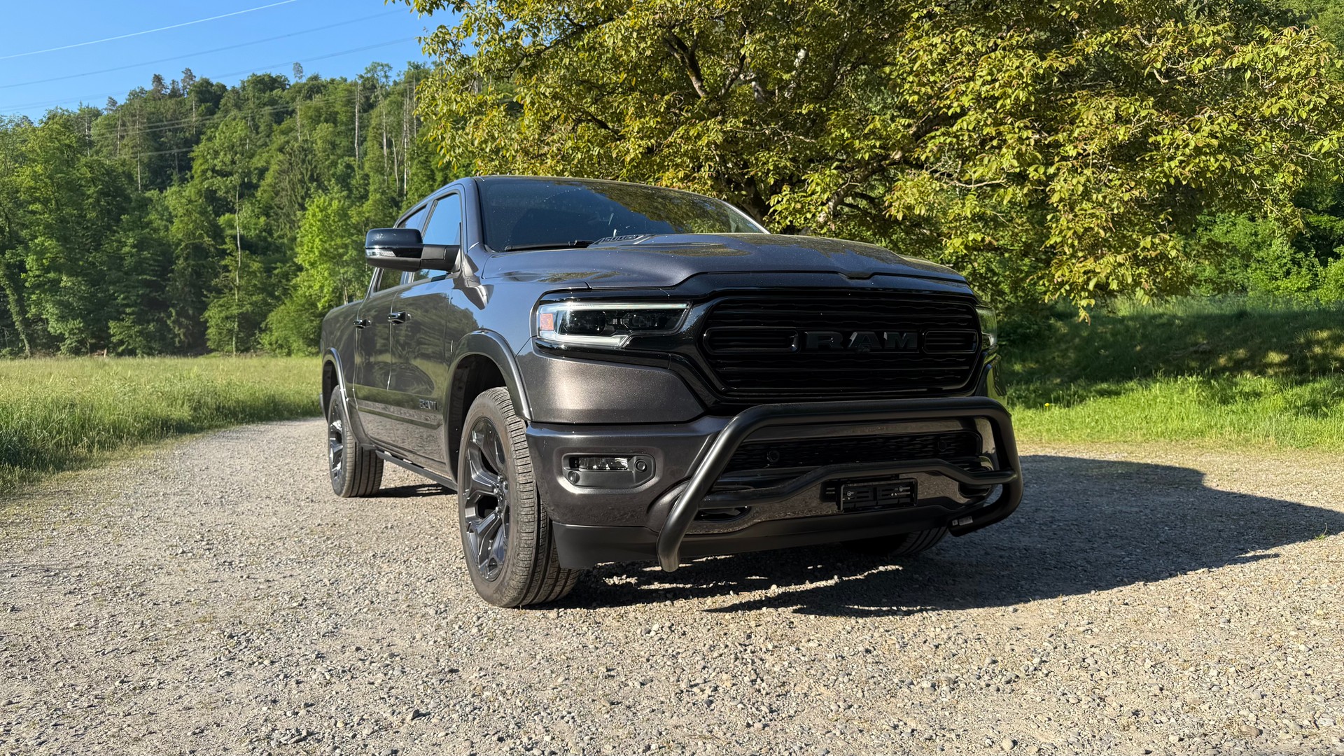DODGE Limited CrewCab Night Edition