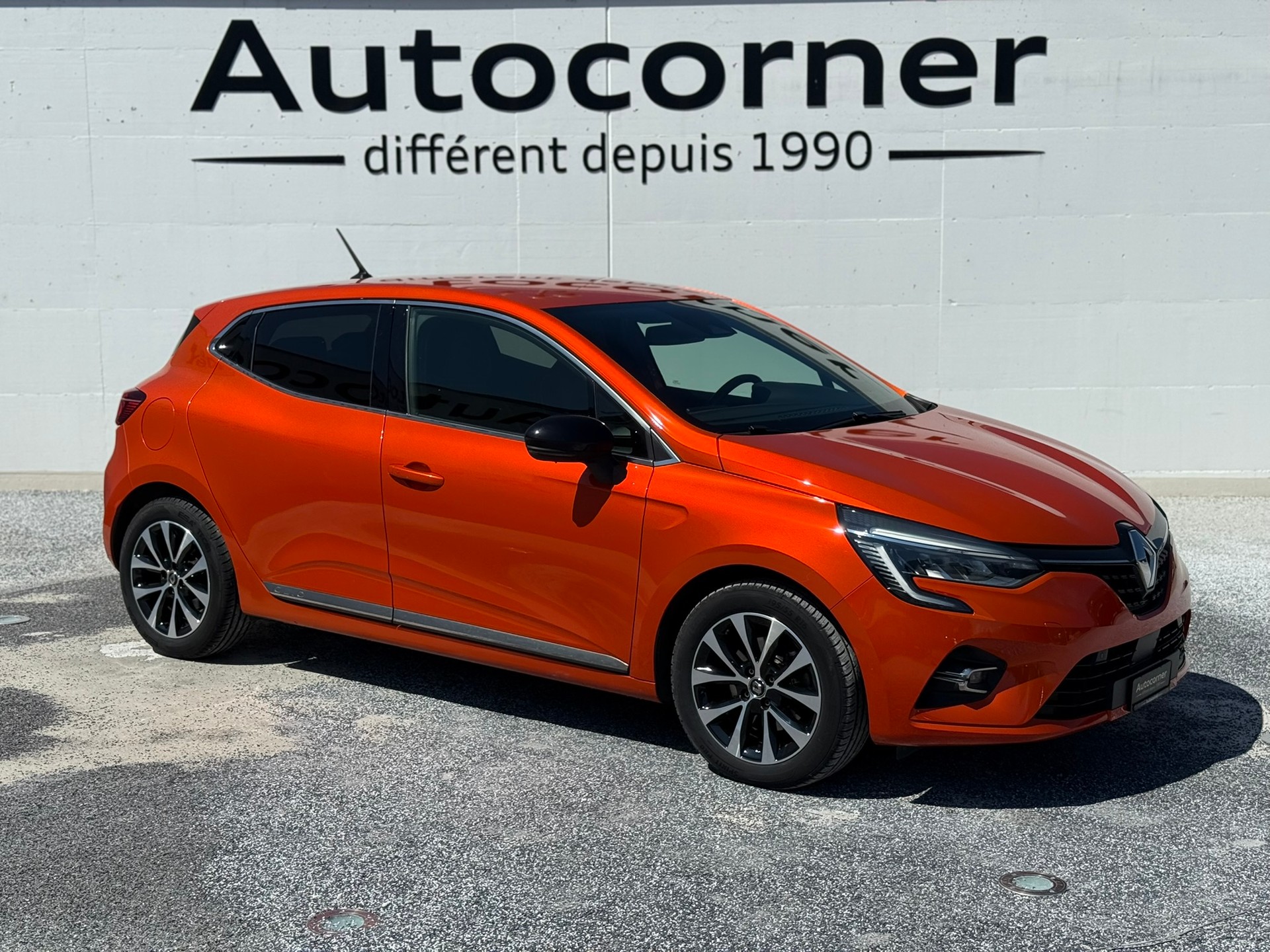 RENAULT Clio 1.3 Intens EDC-showroom-element-2