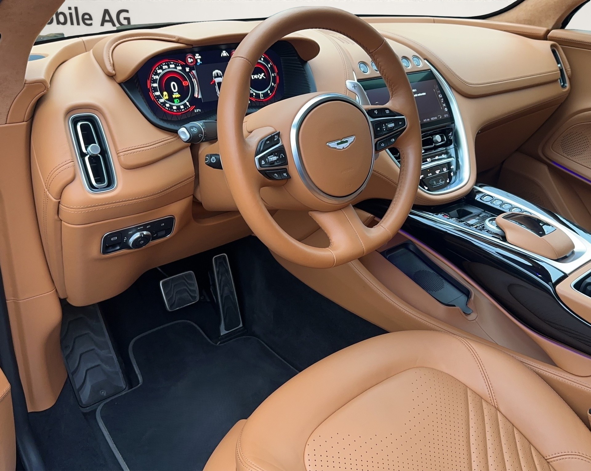 ASTON MARTIN DBX 4.0 V8 (CH)-image-10