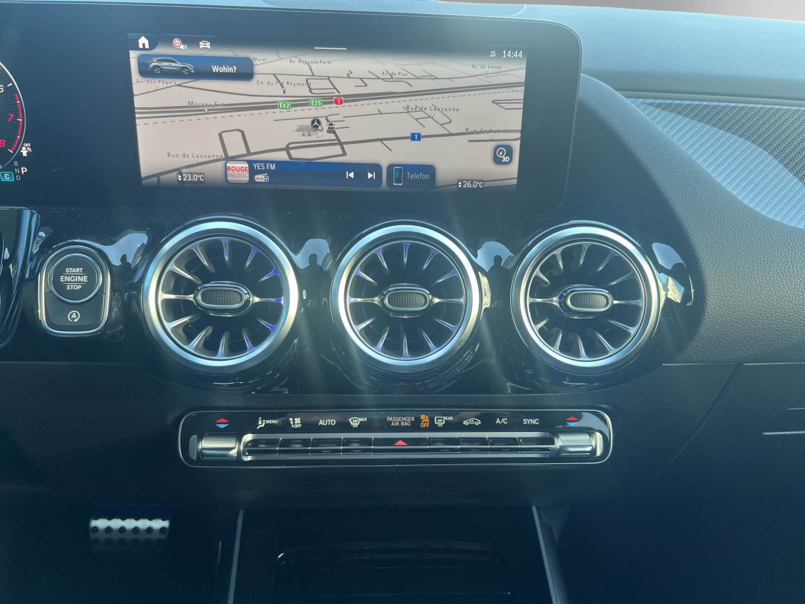 Image MERCEDES-BENZ GLA-200 GLA 200 Night Star 7G-DCT