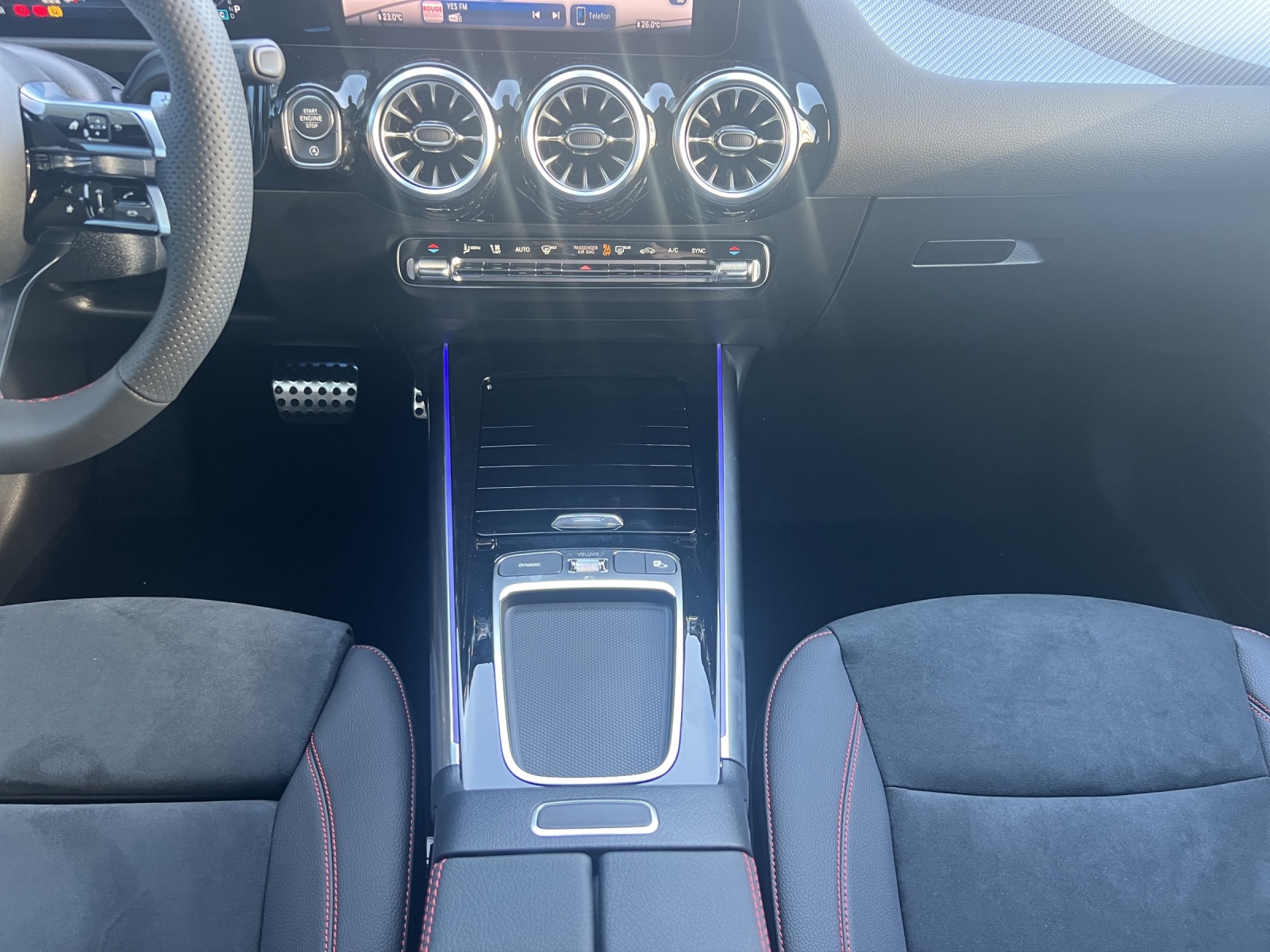 Image MERCEDES-BENZ GLA-200 GLA 200 Night Star 7G-DCT