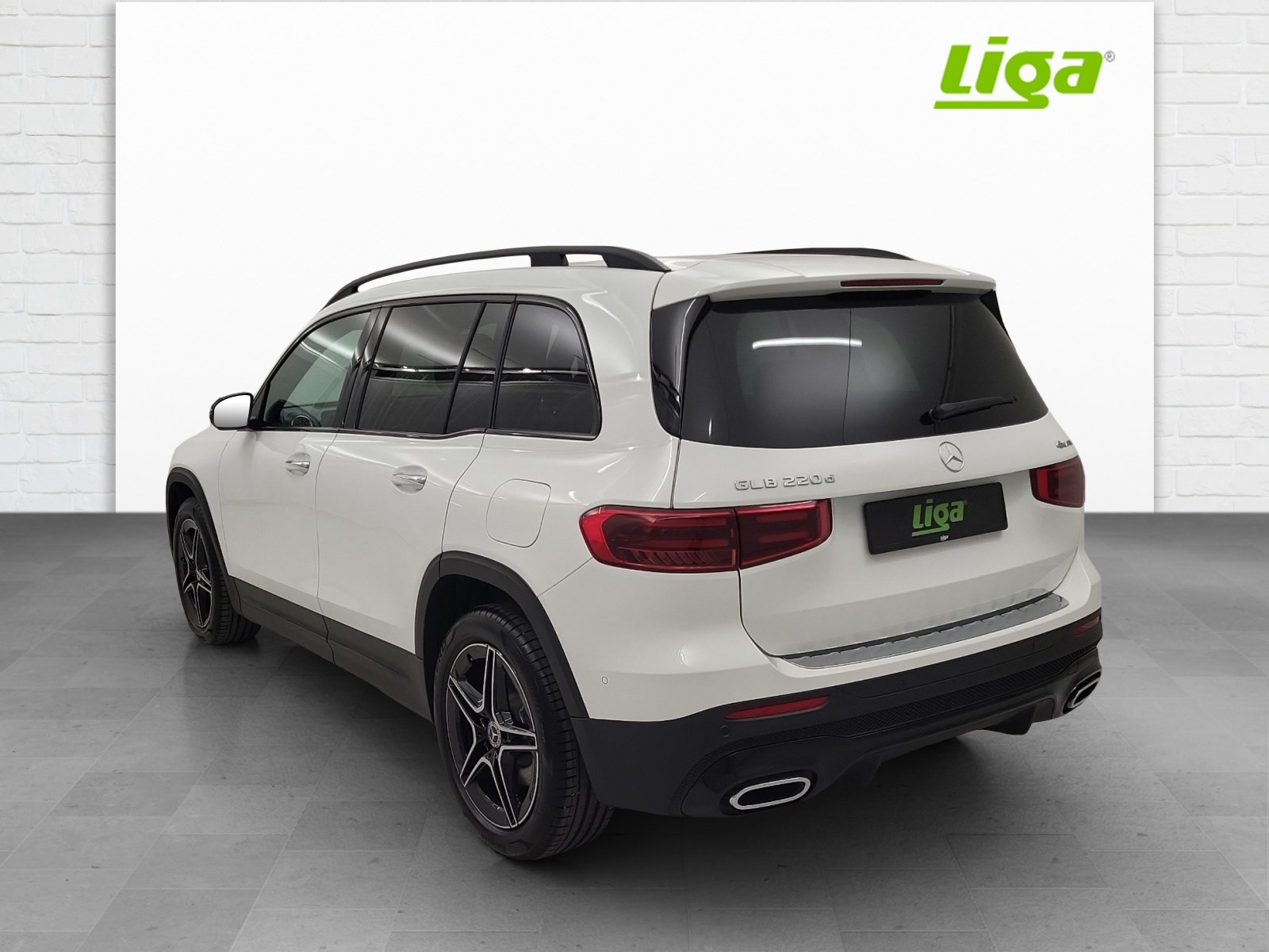 MERCEDES-BENZ GLB 220 d AMG Line 4Matic-showroom-element-3