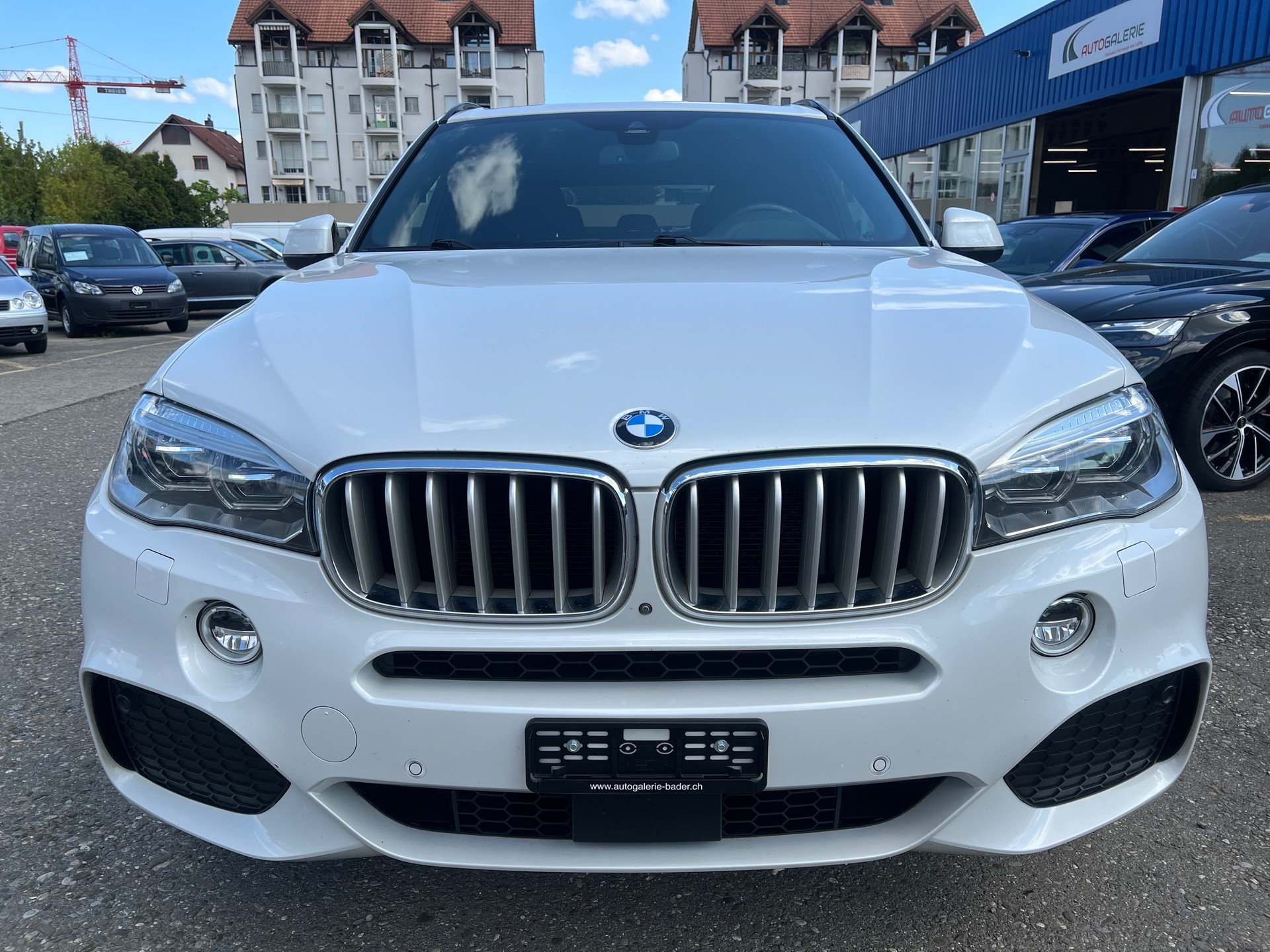 BMW X5 xDrive 40d *M Paket*-showroom-element-1