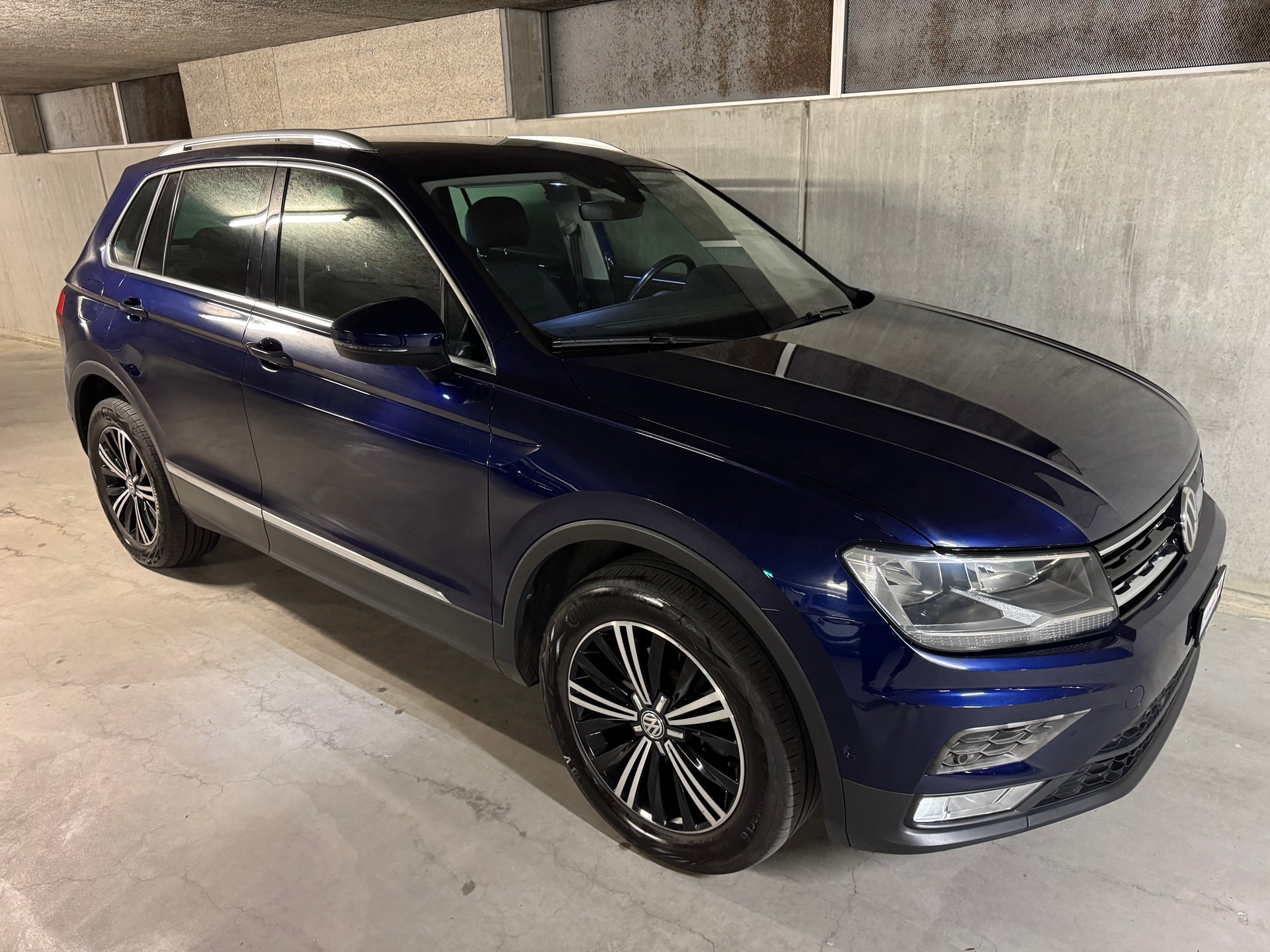VW Tiguan 2.0 TDI SCR Comfortline 4Motion DSG-showroom-element-3