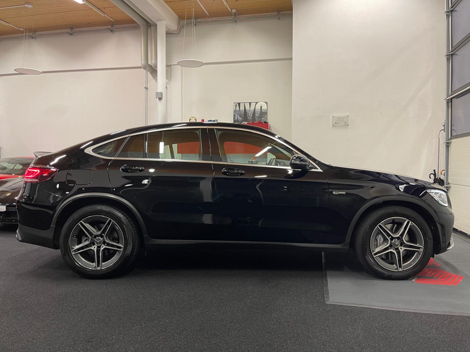 MERCEDES-BENZ GLC 43 AMG 4m Coupé-showroom-element-3