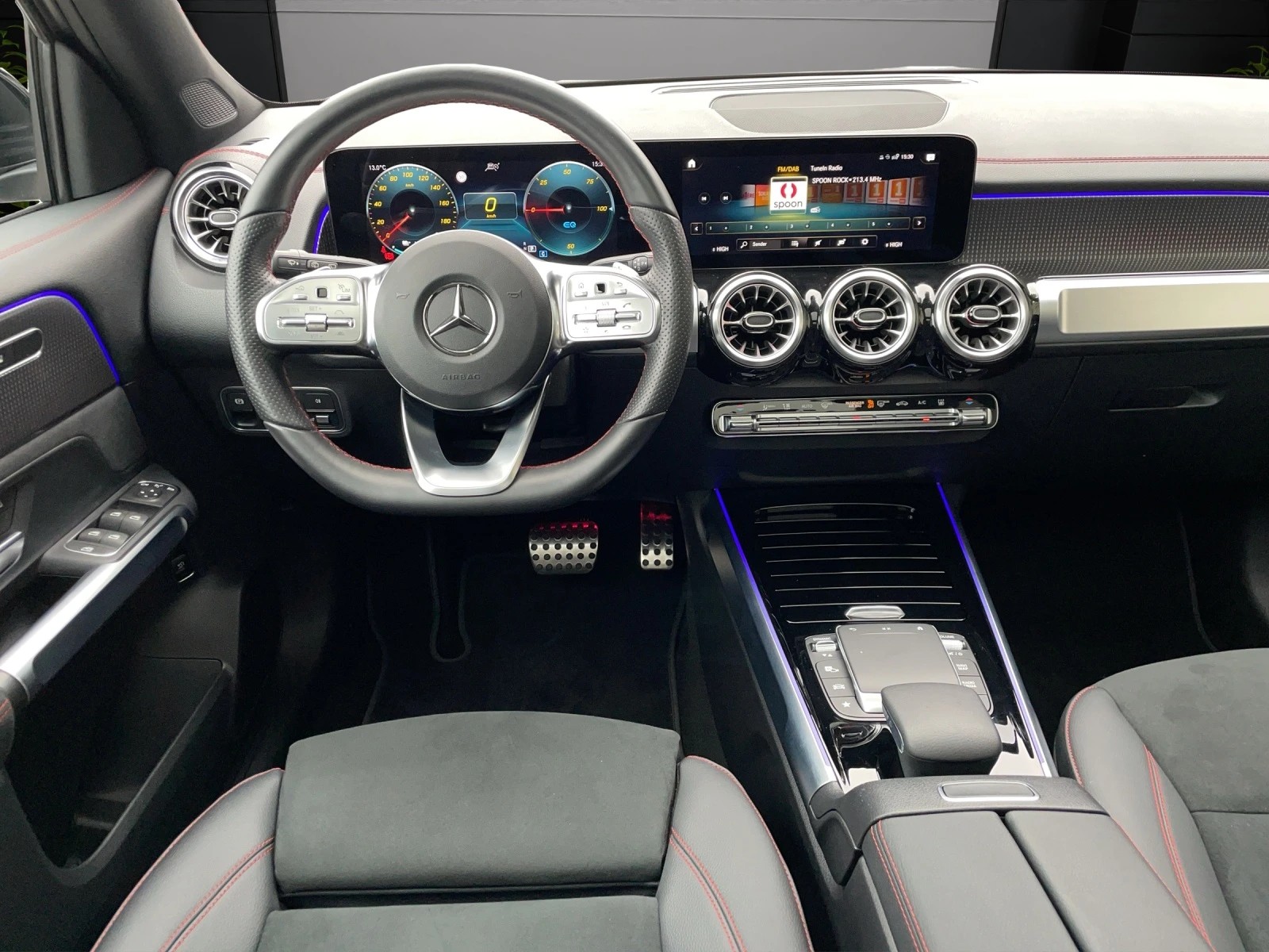 Image MERCEDES-BENZ EQB-300 EQB 300 AMG Line 4Matic