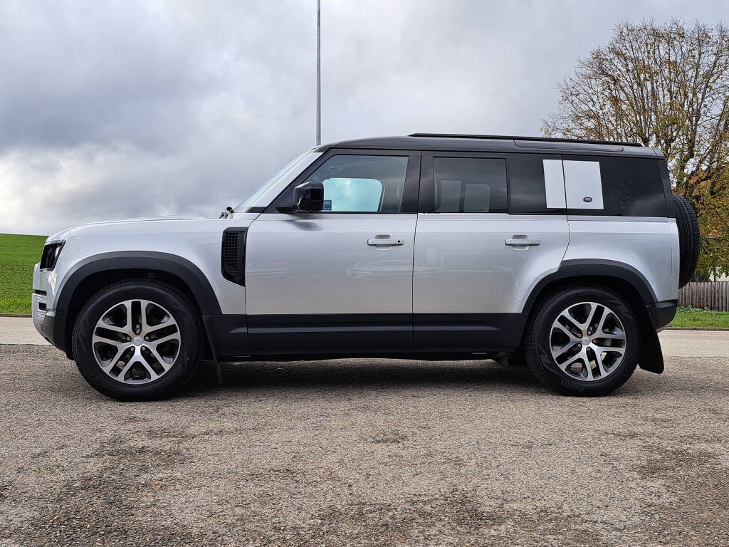 LAND ROVER Defender 110 2.0 SD4 240 First Edition-image-3