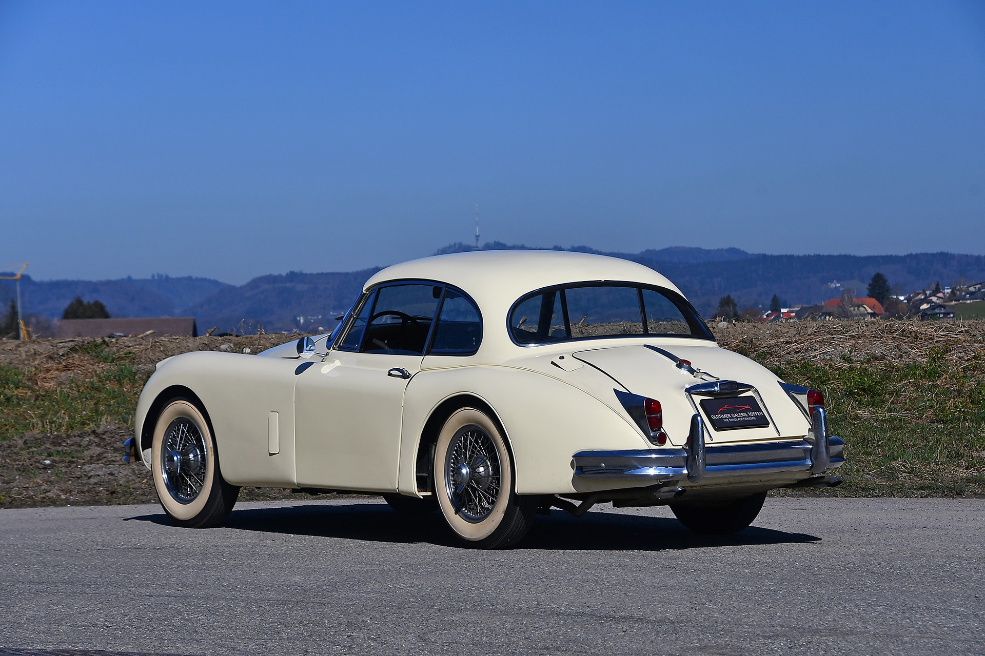JAGUAR XK 150 3.8-Litre SE FHC-image-12