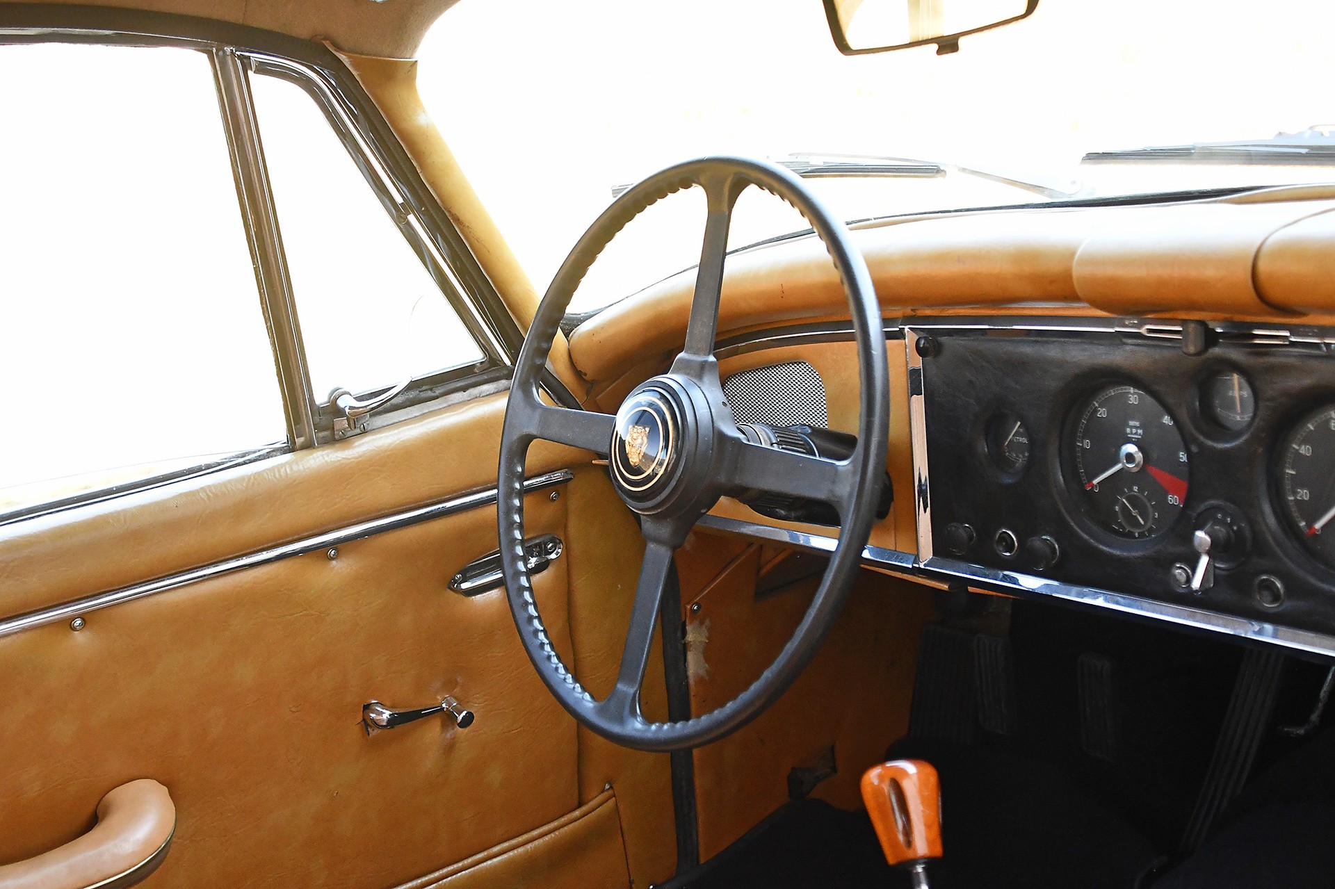 JAGUAR XK 150 3.8-Litre SE FHC-image-9