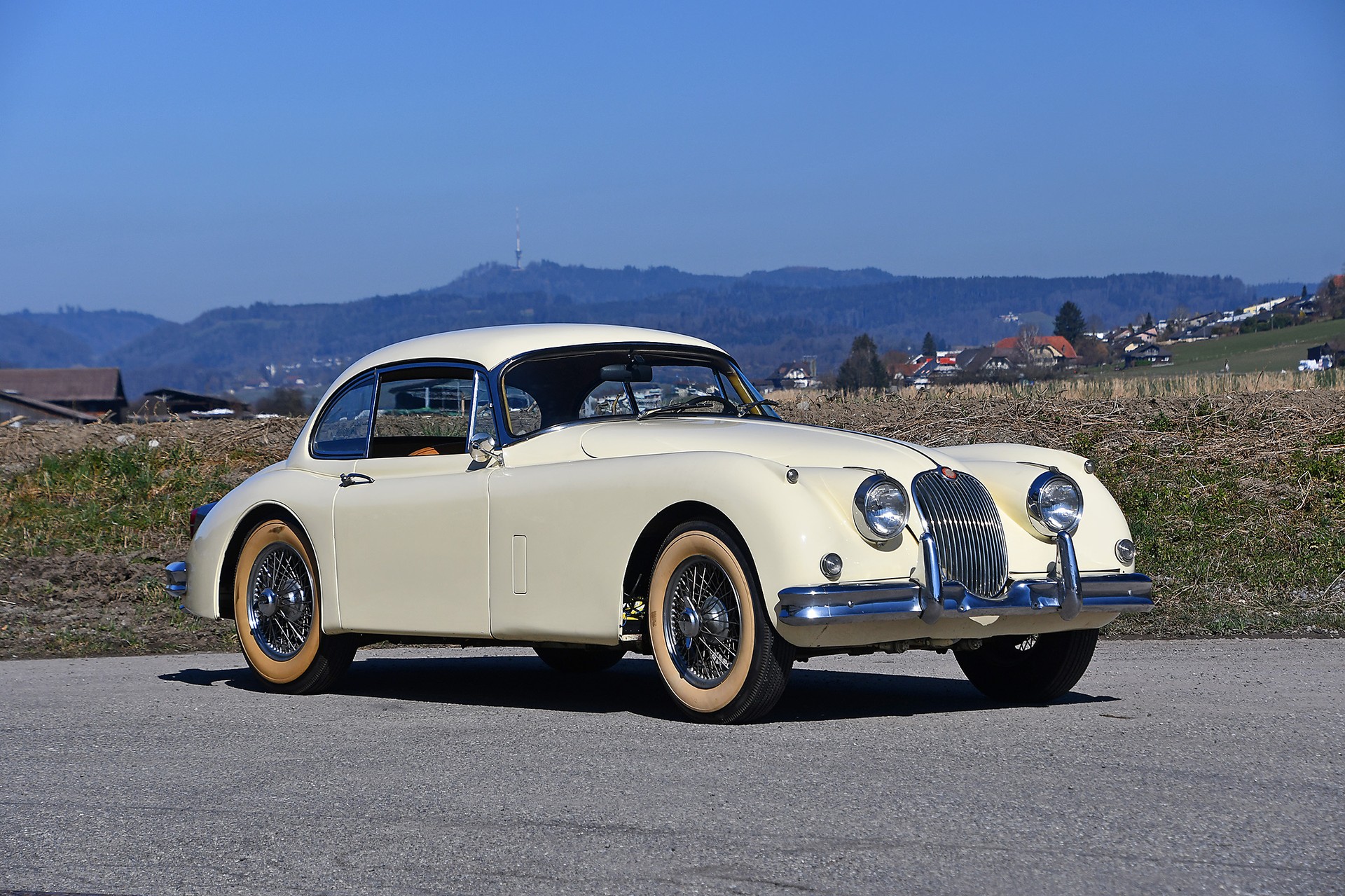 JAGUAR XK 150 3.8-Litre SE FHC
