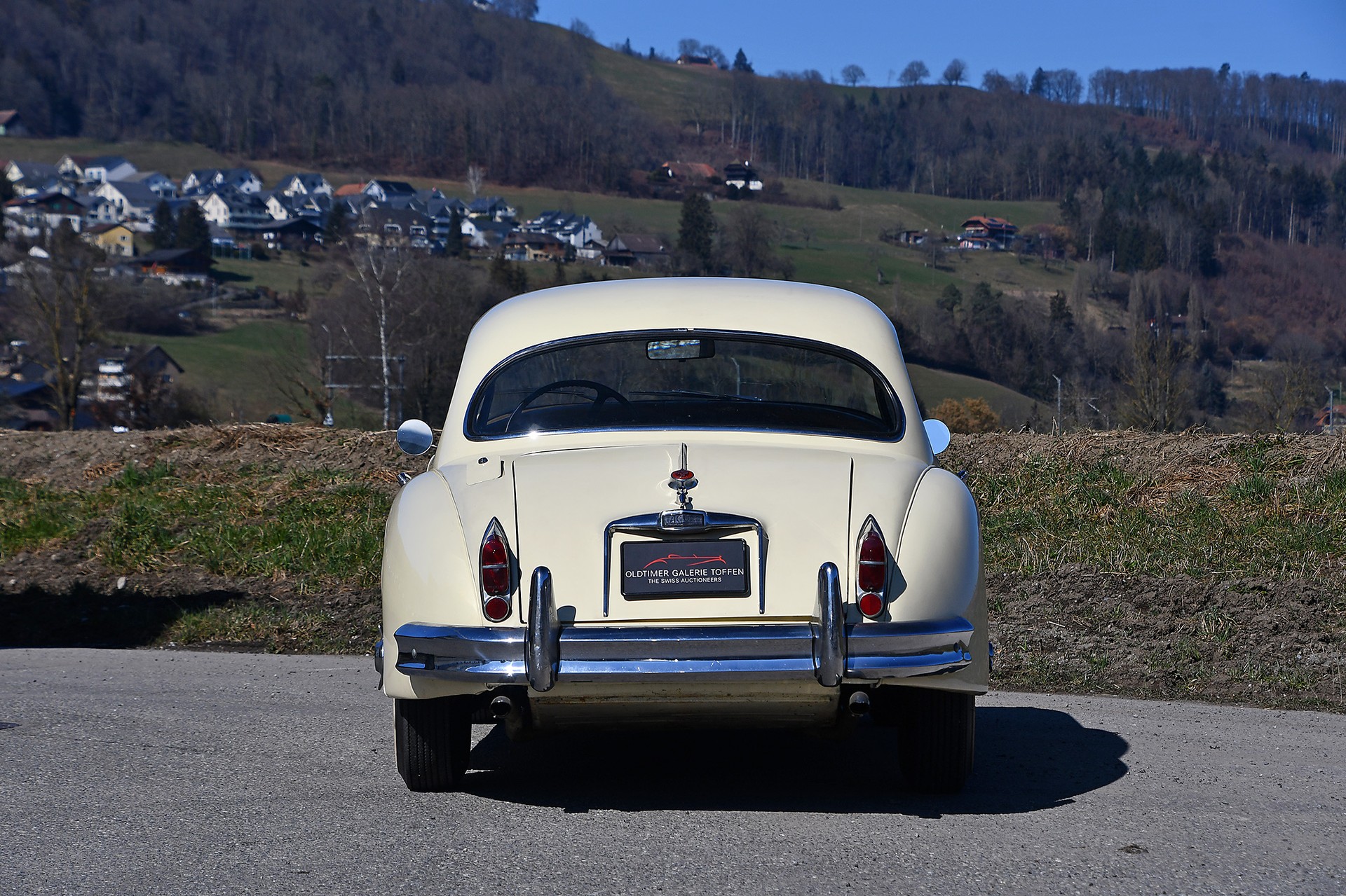 JAGUAR XK 150 3.8-Litre SE FHC-image-15