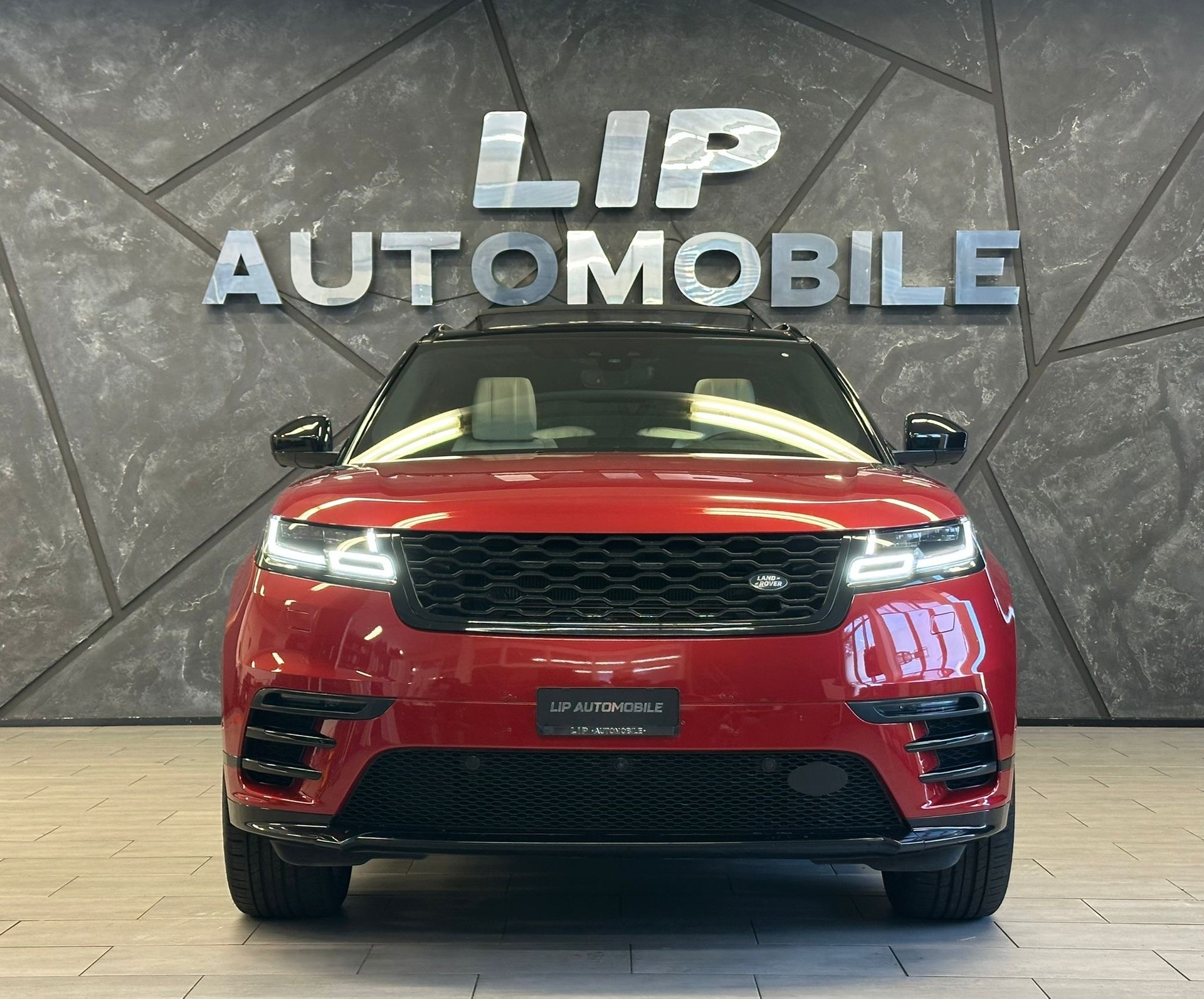 LAND ROVER Range Rover Velar R-Dynamic D 300 HSE Automatic-showroom-element-1