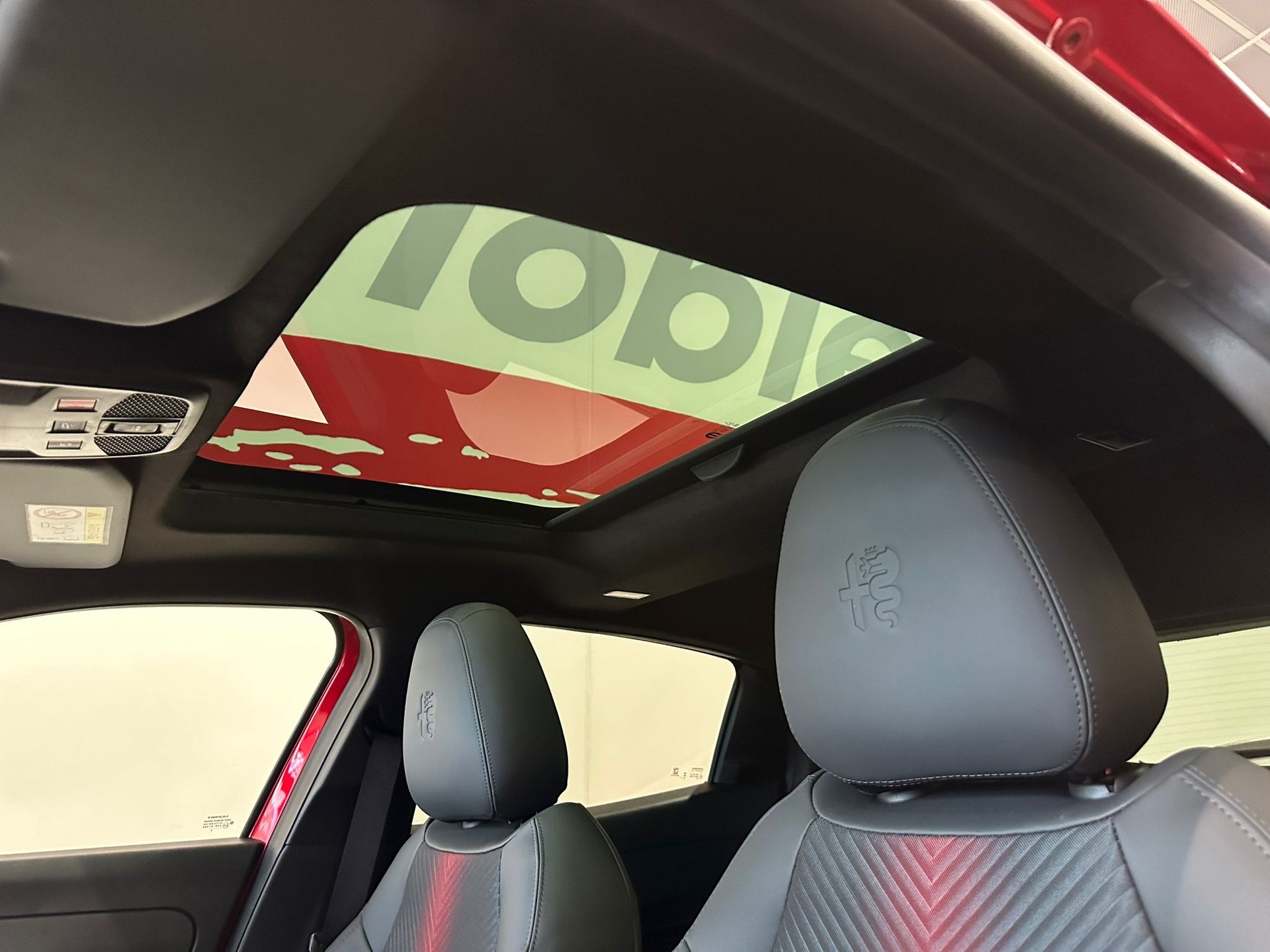 ALFA ROMEO Junior BEV 156 54kWh Speciale-image-12