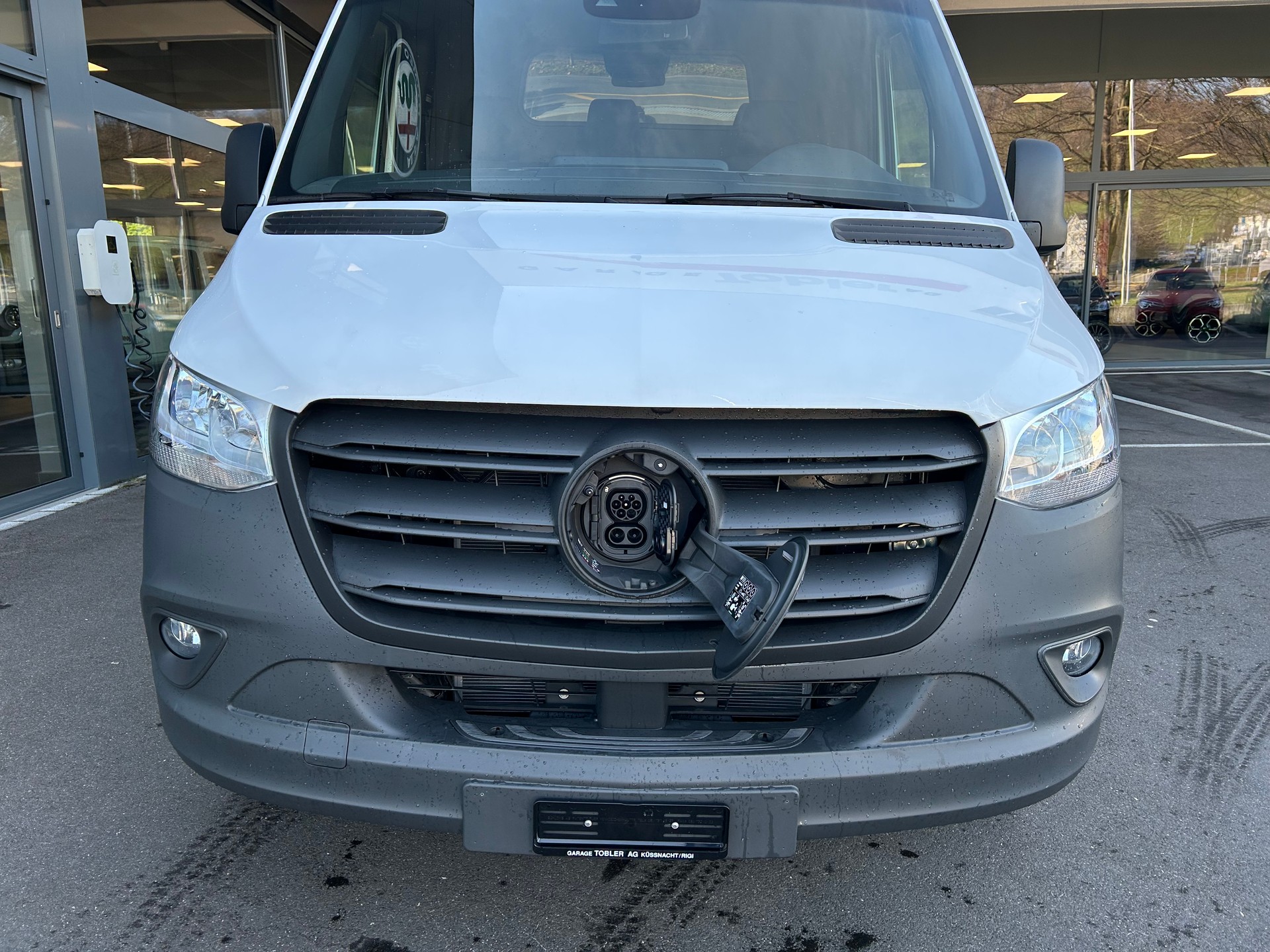MERCEDES-BENZ eSprinter 312 47kWh Standard-showroom-element-3