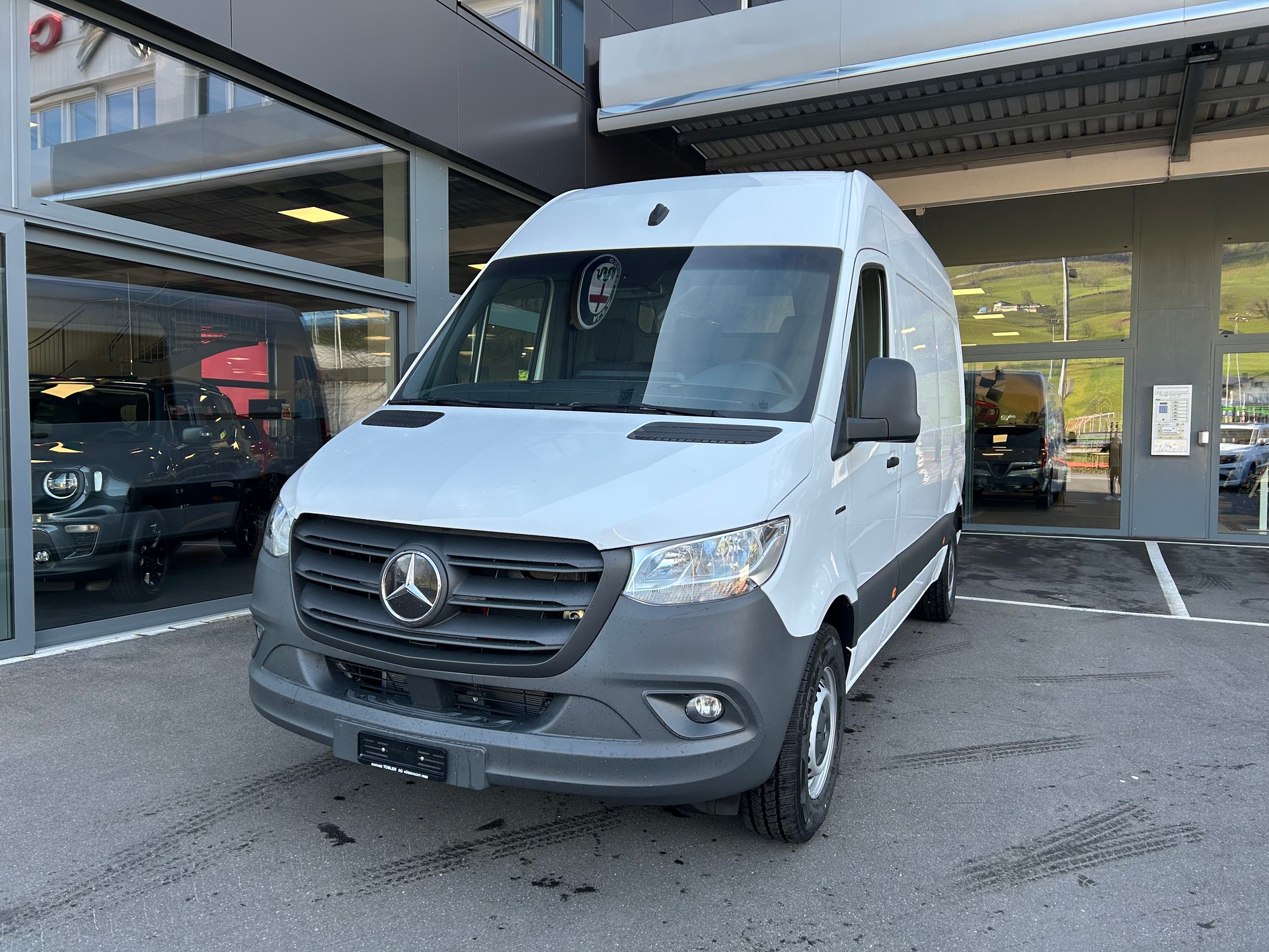 MERCEDES-BENZ eSprinter 312 47kWh Standard-showroom-element-1