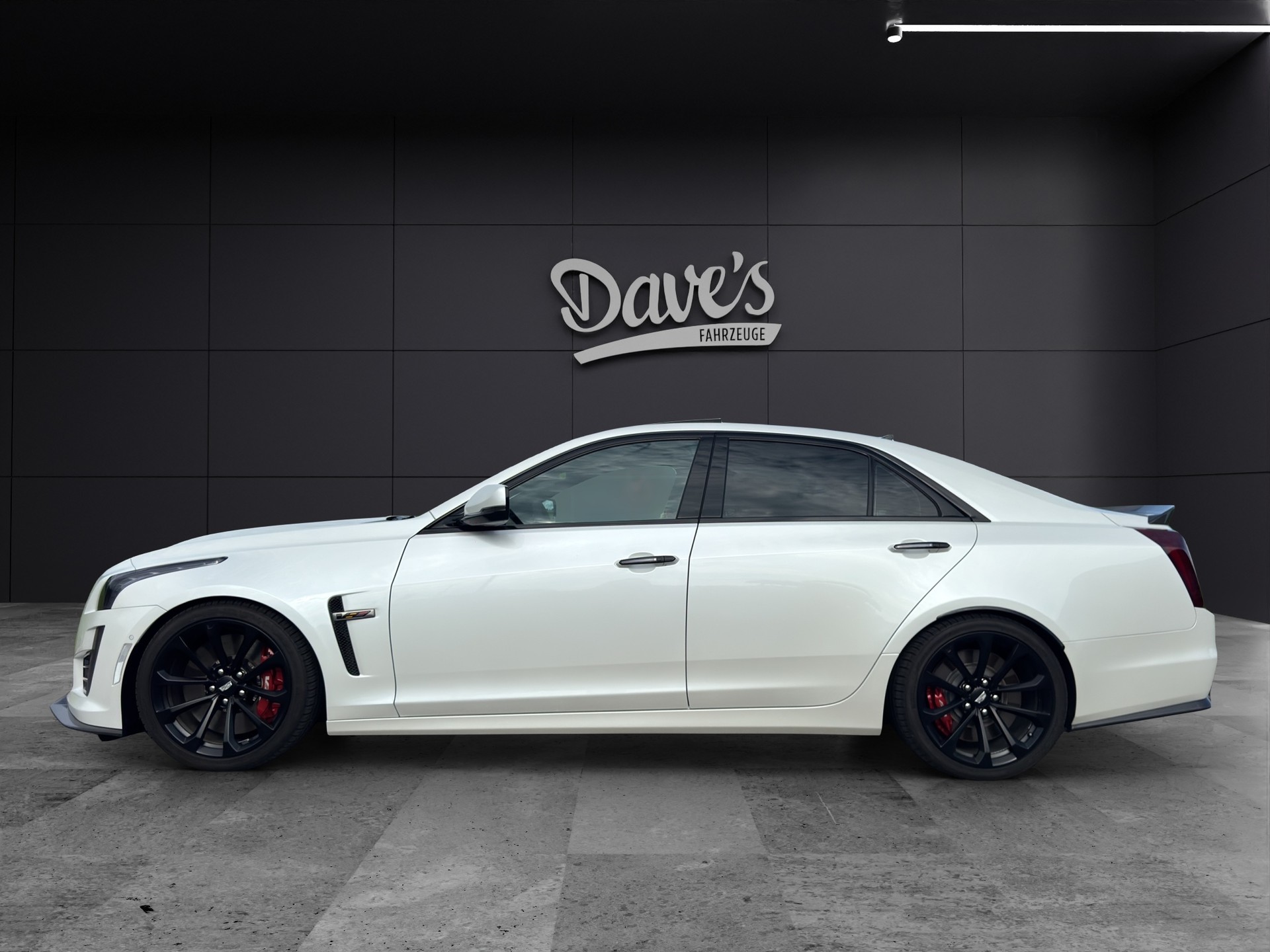 CADILLAC CTS-V Sedan 6.2 Supercharged Automatic *Full Carbon*-showroom-element-1