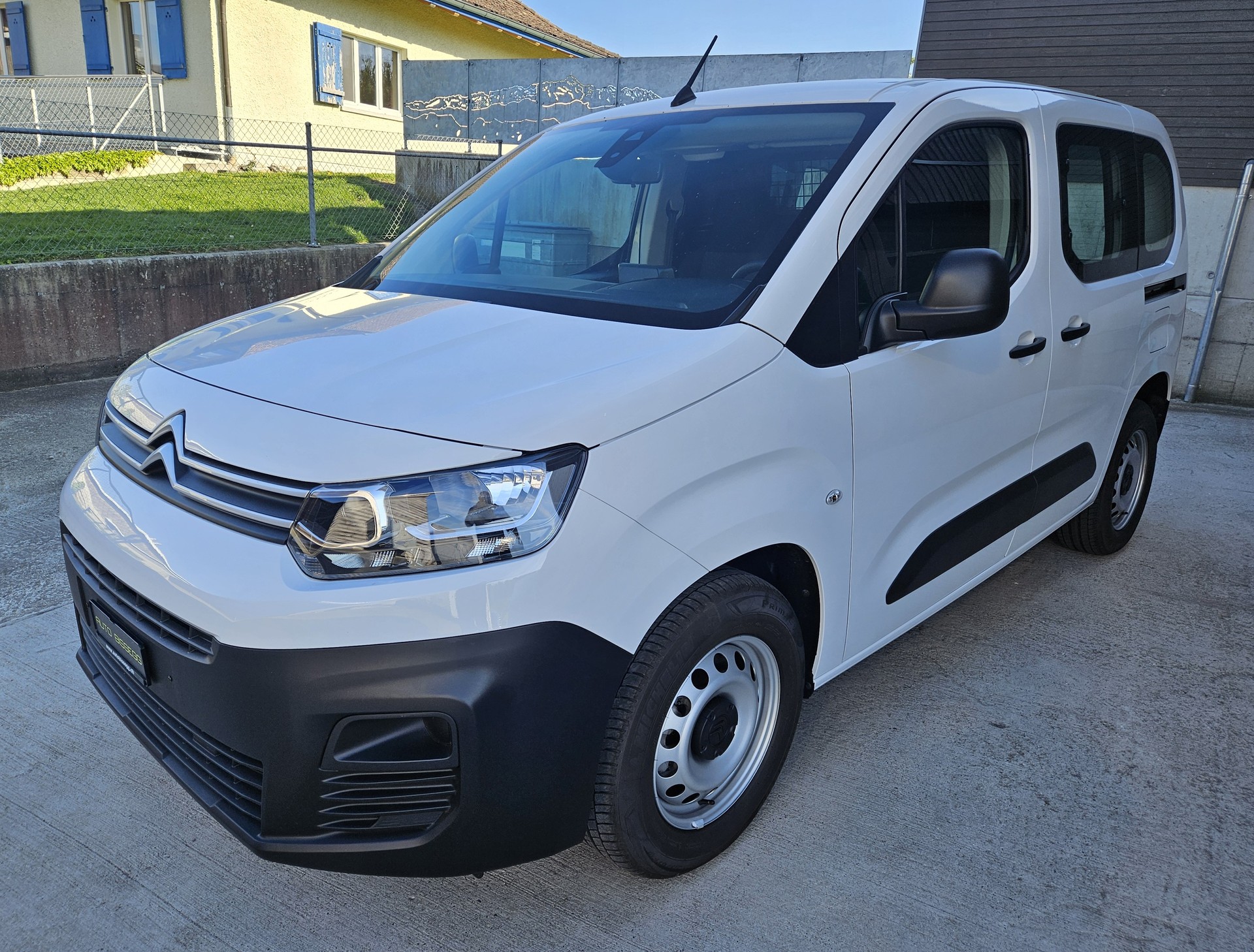 CITROEN e-Berlingo  Van mit 2 Schiebetüren und Ausstellfenstern hinten-showroom-element-2