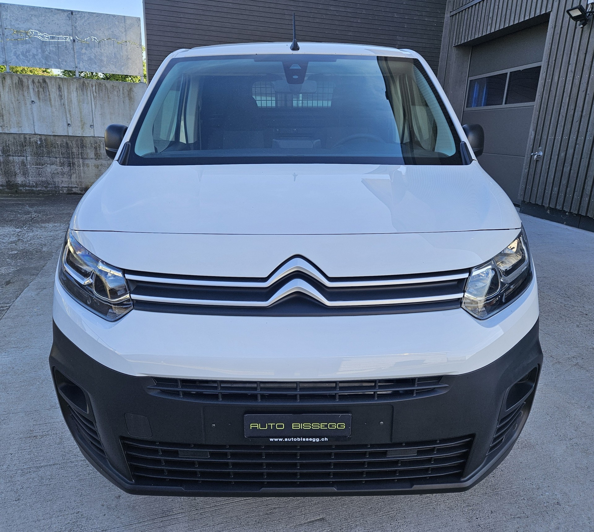 CITROEN e-Berlingo  Van mit 2 Schiebetüren und Ausstellfenstern hinten-showroom-element-1