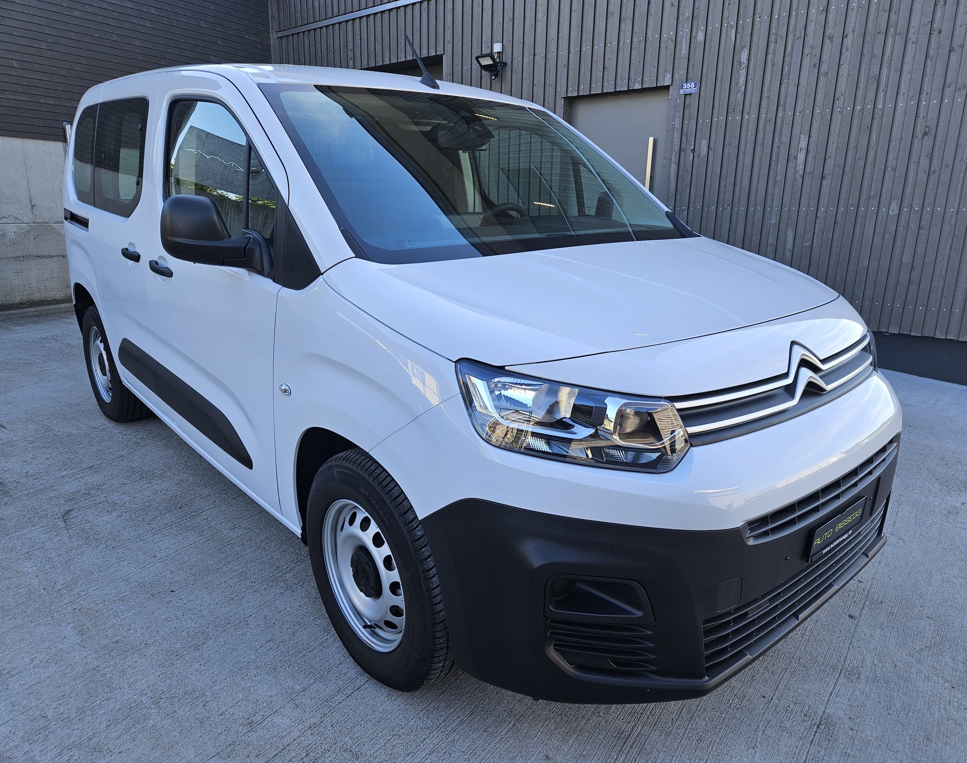 CITROEN e-Berlingo  Van mit 2 Schiebetüren und Ausstellfenstern hinten