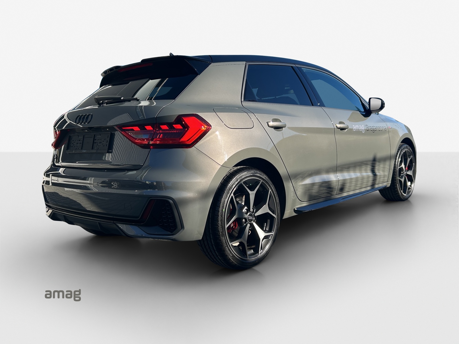 AUDI A1 Sportback 30 TFSI S Line Attraction-showroom-element-3