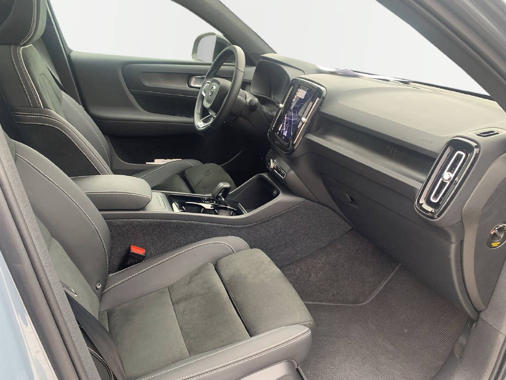 VOLVO C40 P6 Recharge Ultimate-image-12