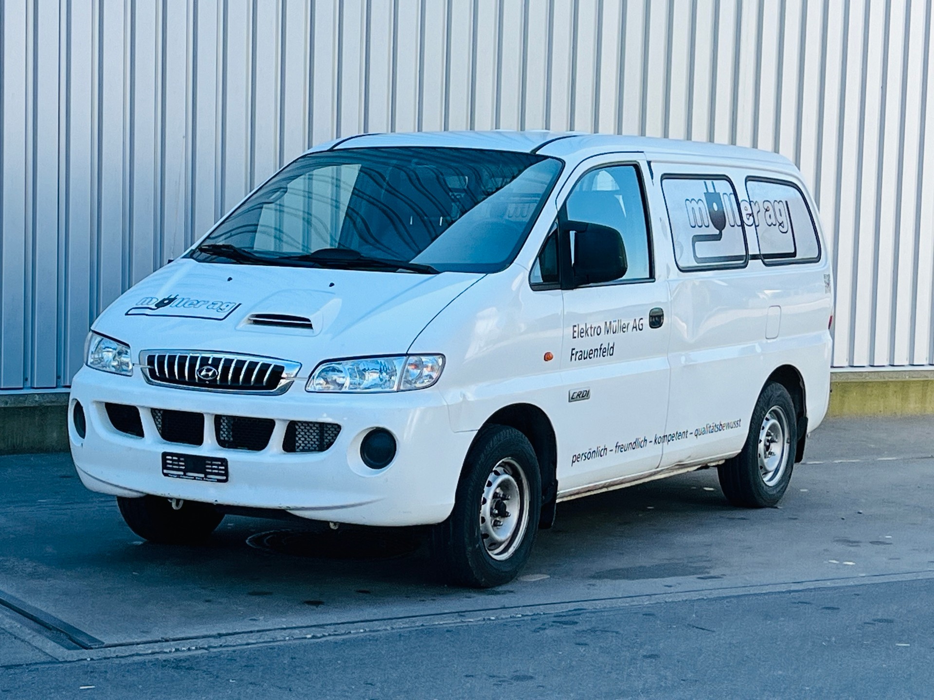 HYUNDAI H-1 Deluxe 2.5 CRDI 3Van