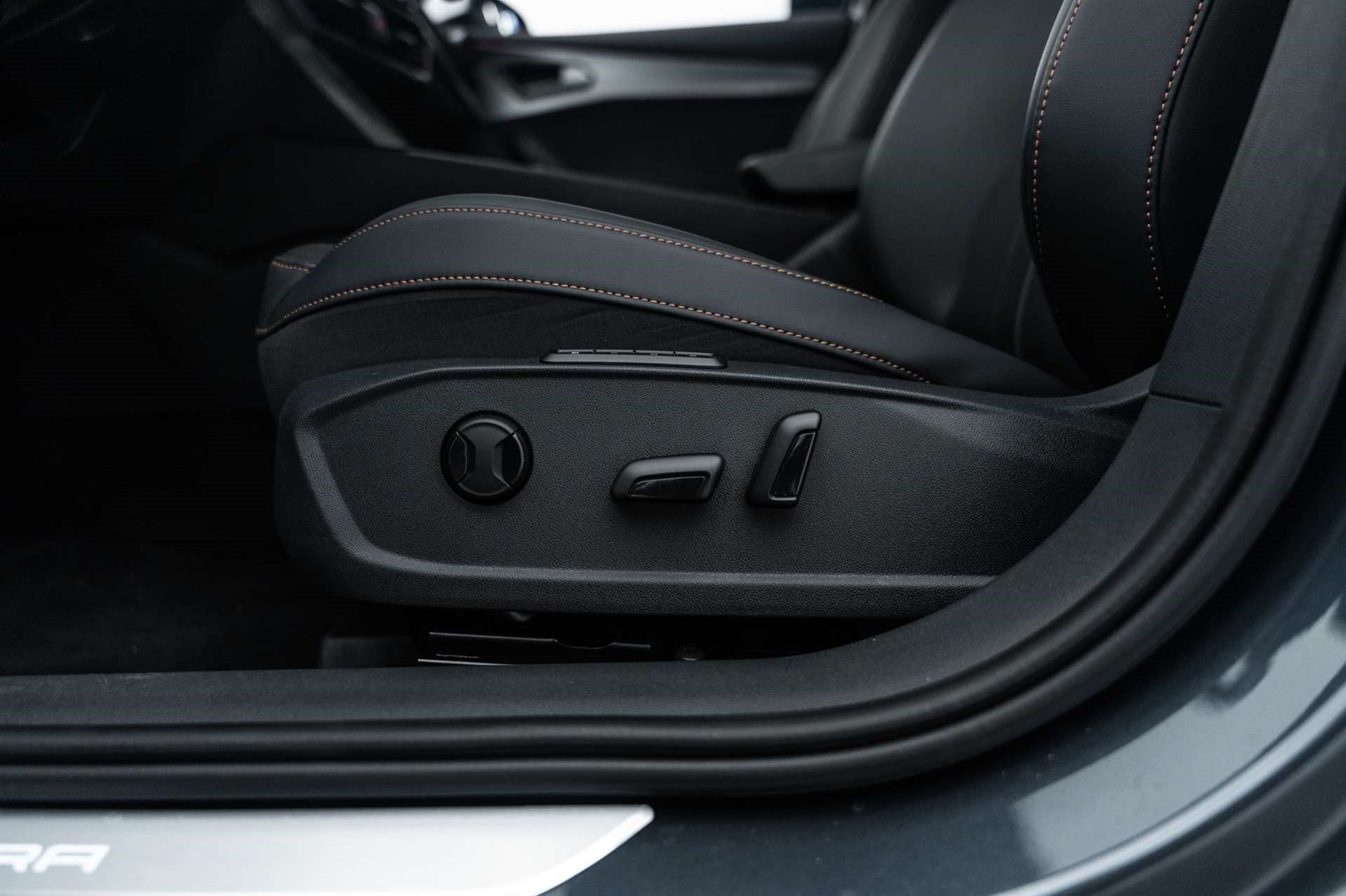 CUPRA Formentor 2.0TSI VZ 4Drive DSG 310PS-image-12
