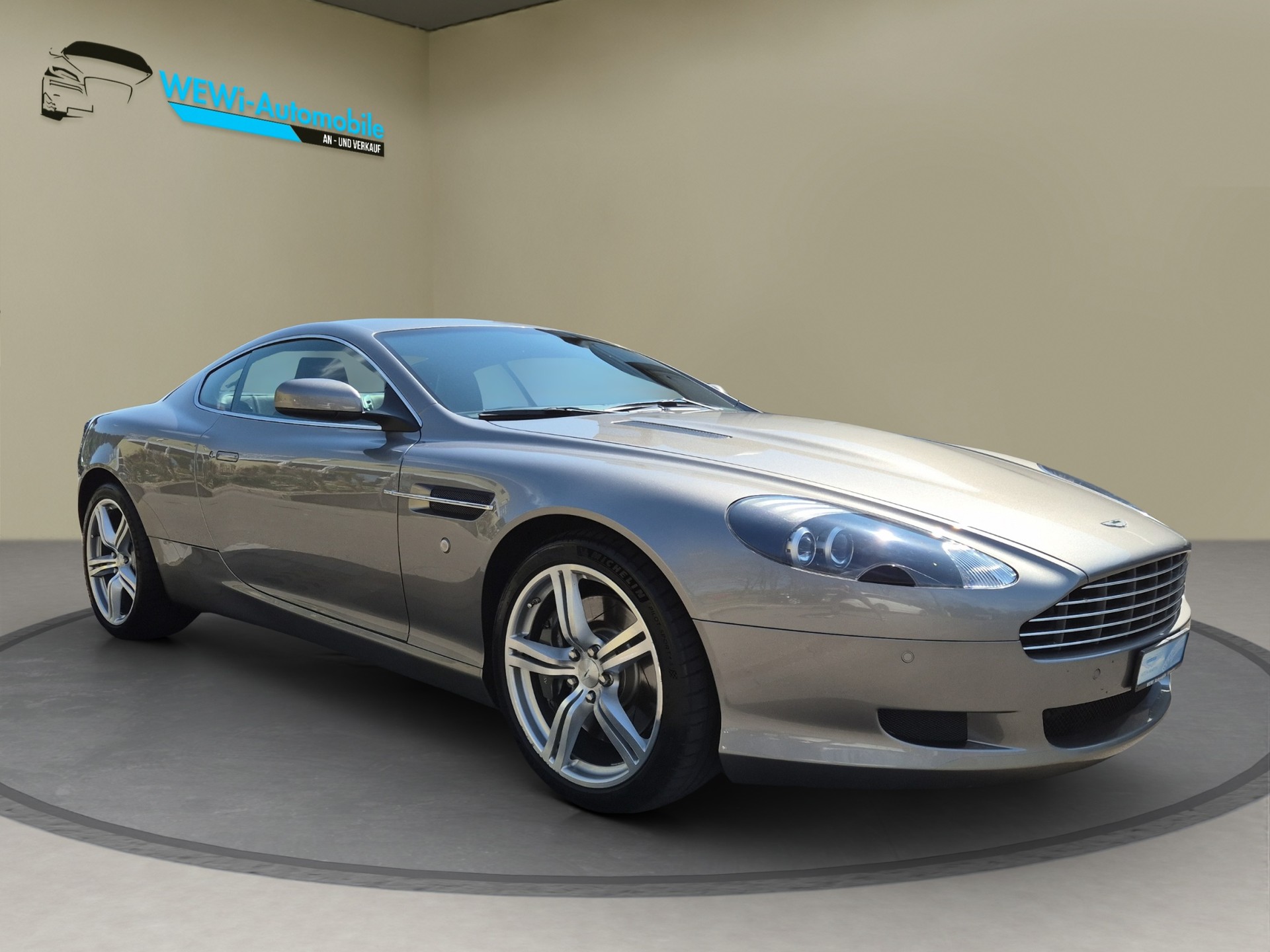 ASTON MARTIN DB9 Touchtronic 2