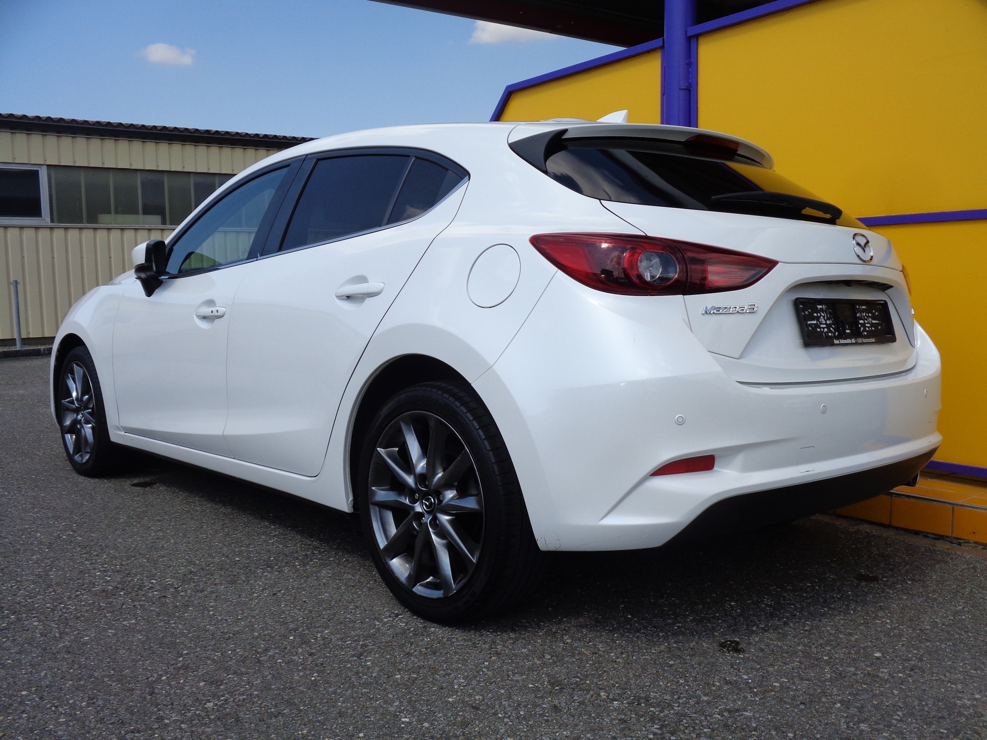 MAZDA 3 SKYACTIV-D 105 Ambition Automat-image-7