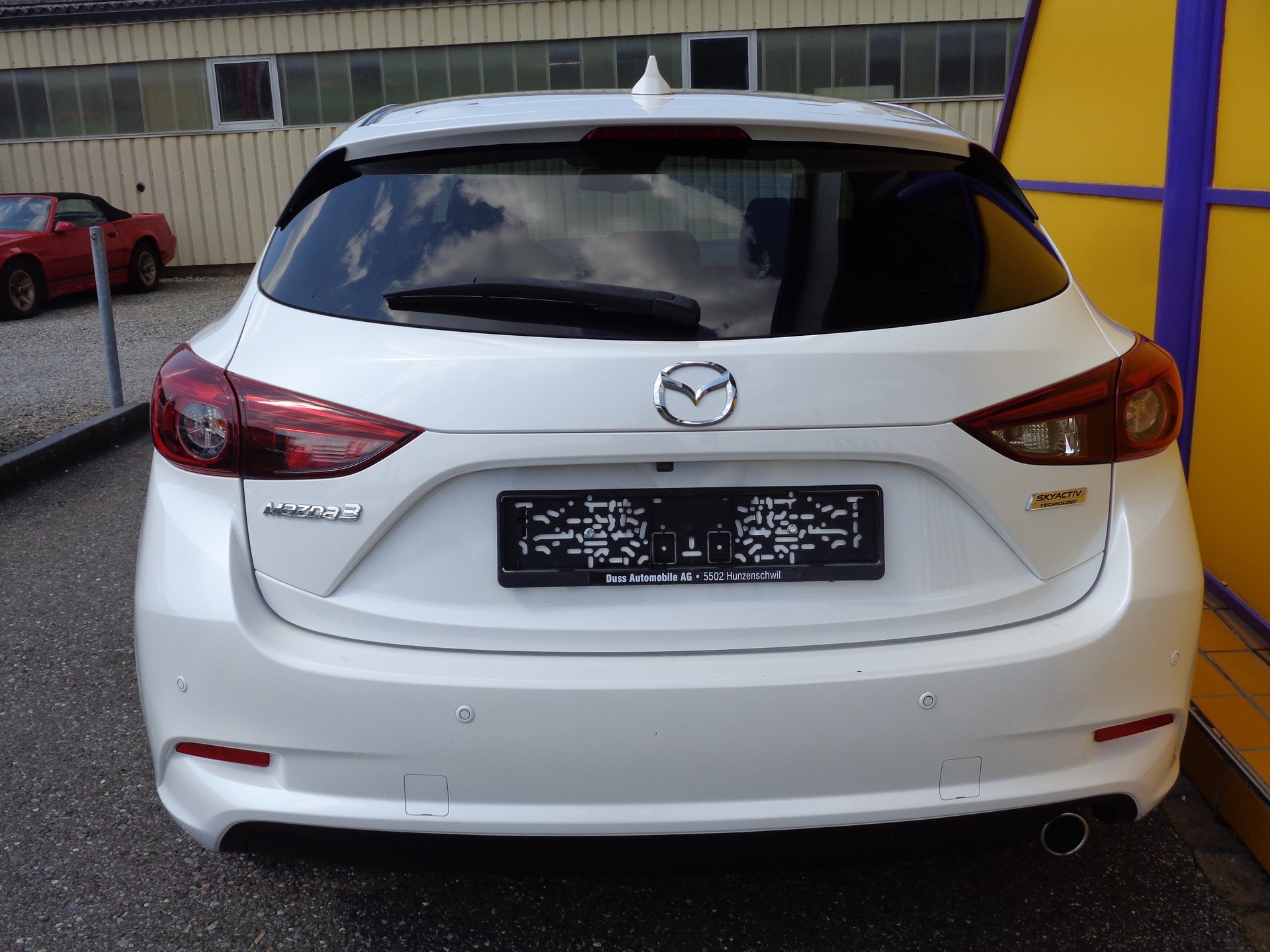 MAZDA 3 SKYACTIV-D 105 Ambition Automat-image-8